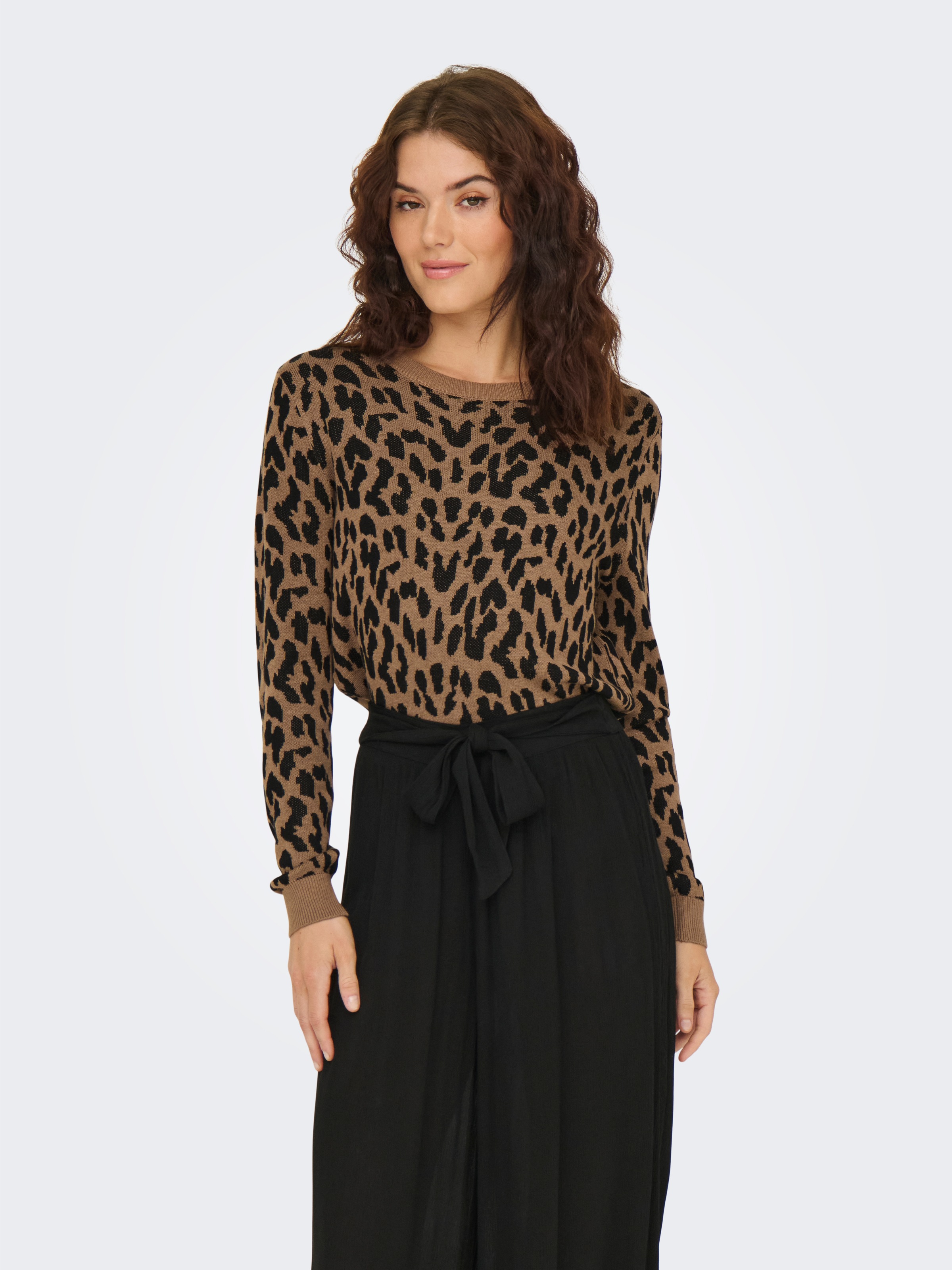 ONLY Rundhalspullover "ONLVIENNA LS JQ LEO O-NECK CC KNT" günstig online kaufen