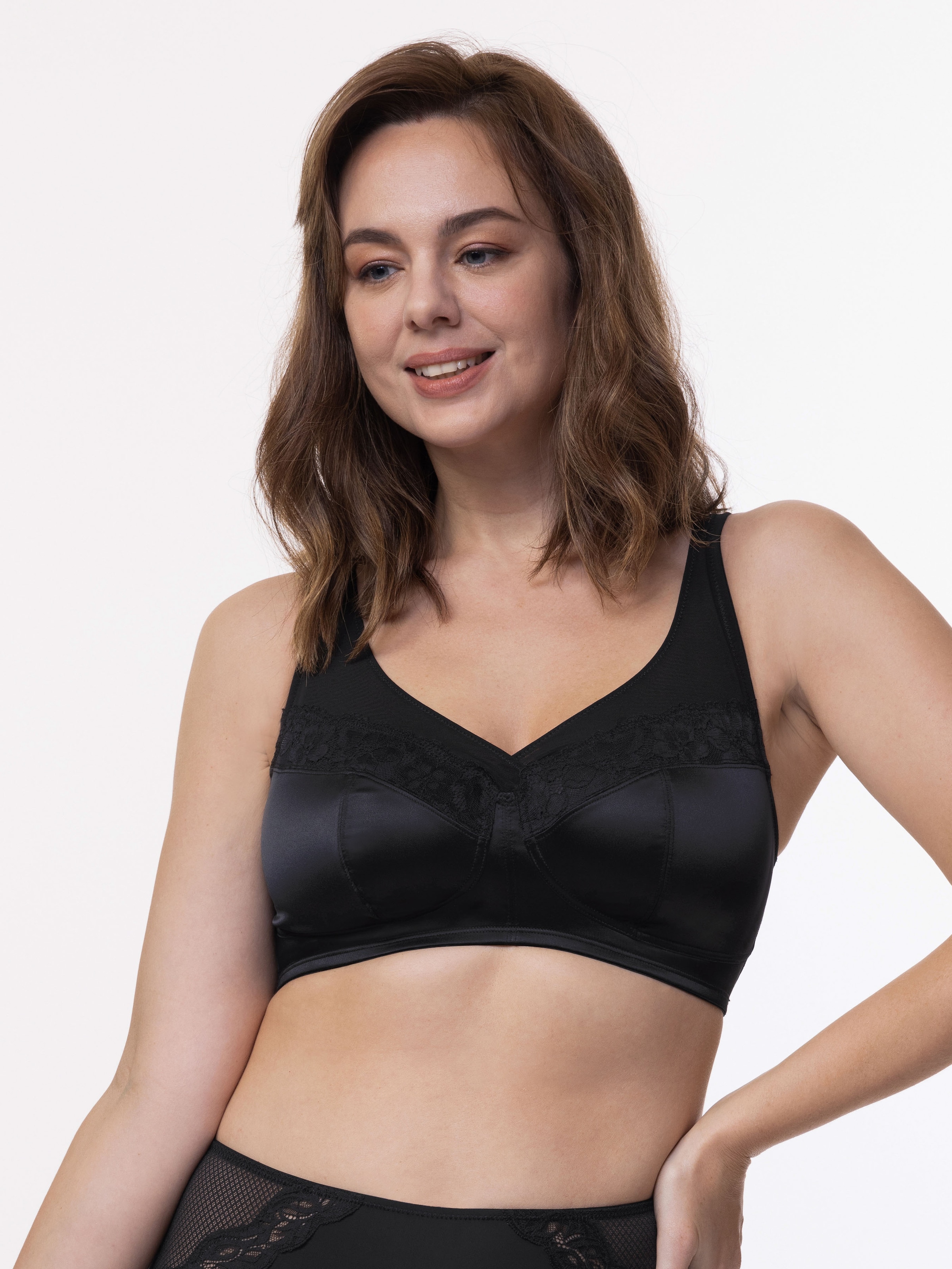 Dorina "Teagan" ohne Bügel, breite Träger, Satin und Spitze