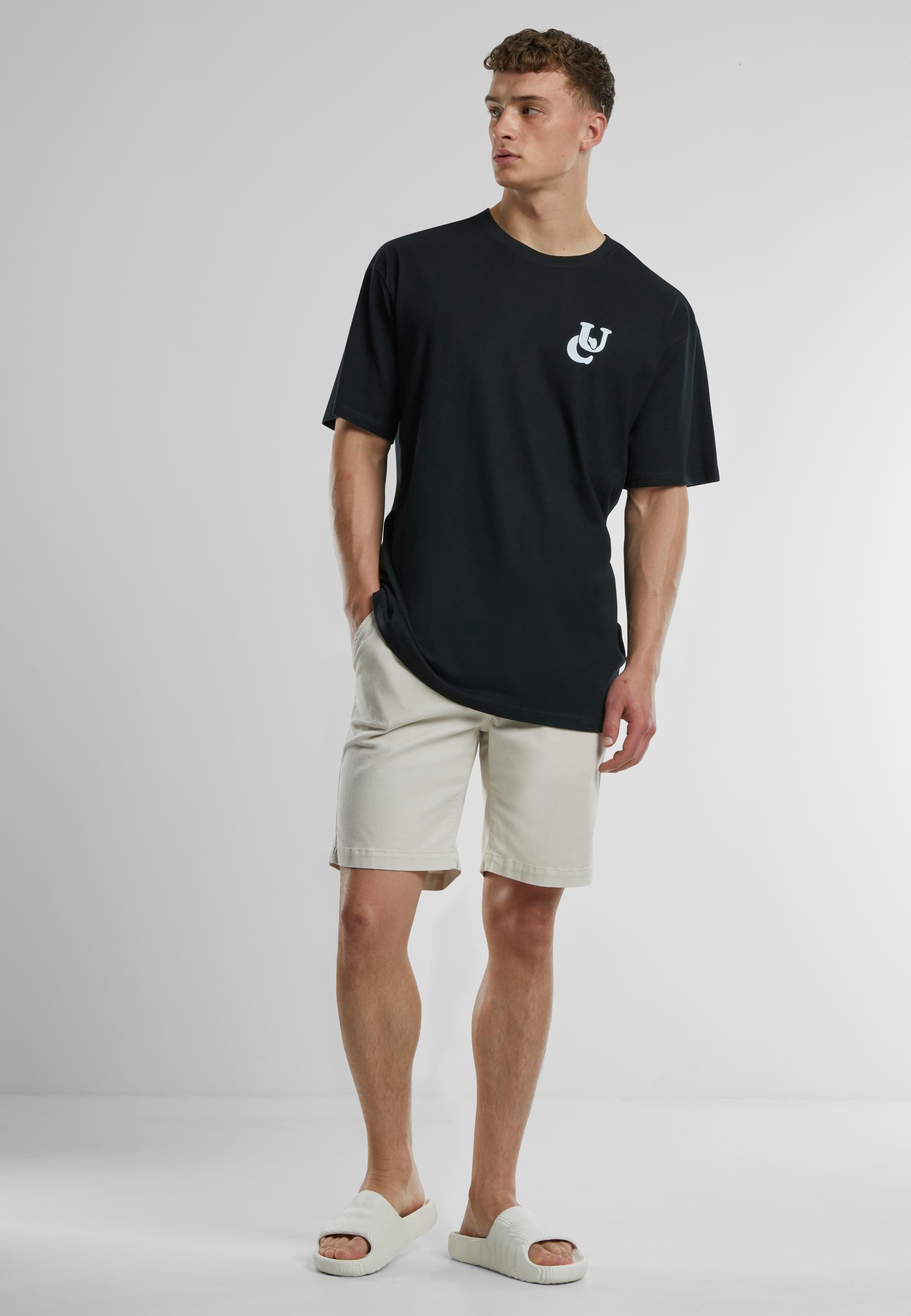 URBAN CLASSICS T-Shirt »Urban Classics UC Weavy Logo Heavy Oversized Tee«, (1 tlg.)