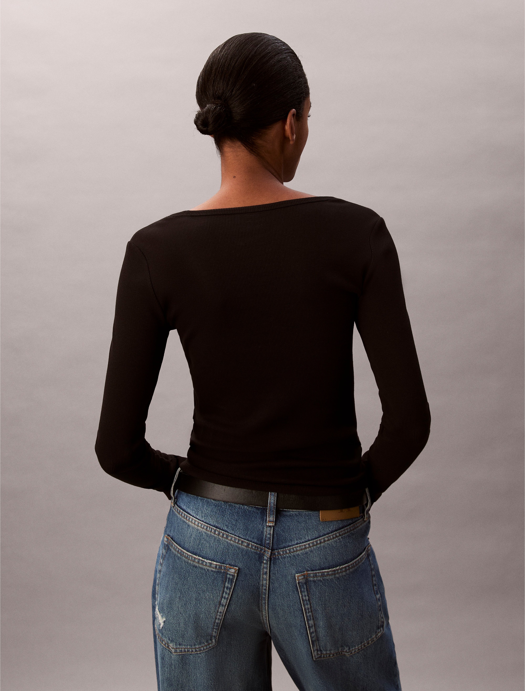 Calvin Klein Jeans Langarmshirt "LS WOVEN LABEL 2X2 RIB SCOOP NEC", Mit Run günstig online kaufen