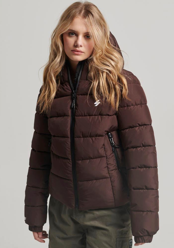 Superdry Steppjacke "HOODED SPIRIT SPORTS PUFFER", mit Kapuze, aus wasserabweisendem Material