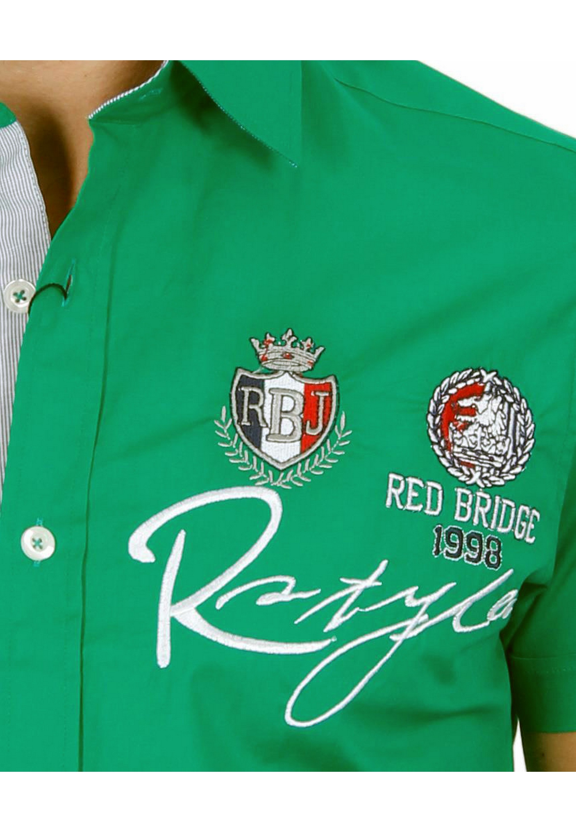RedBridge Kurzarmhemd »Irvine«, im Slim Fit-Schnitt mit Stickerei