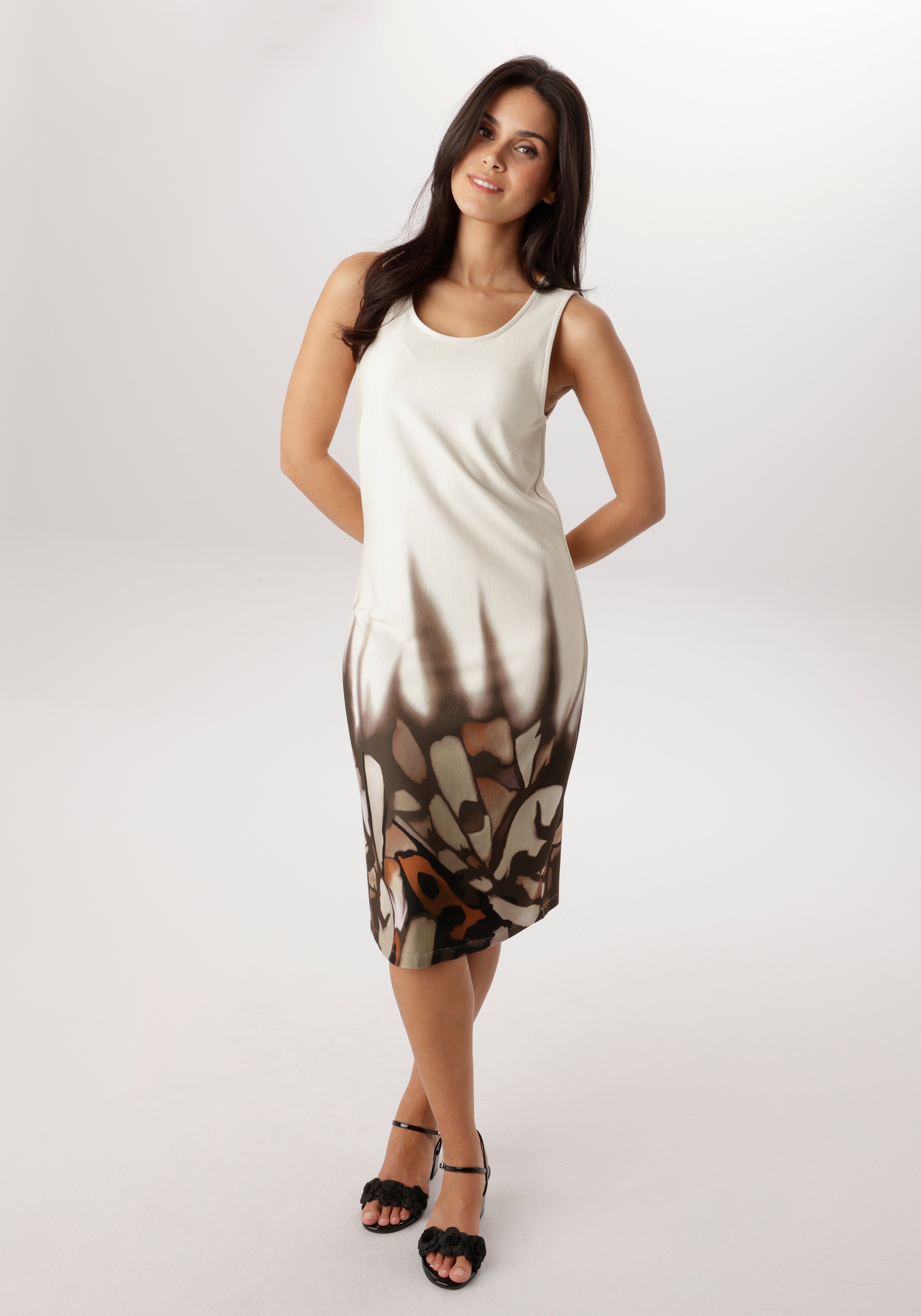 Aniston SELECTED Sommerkleid mit besonderen Farb- und Mustereffekt - NEUE K günstig online kaufen