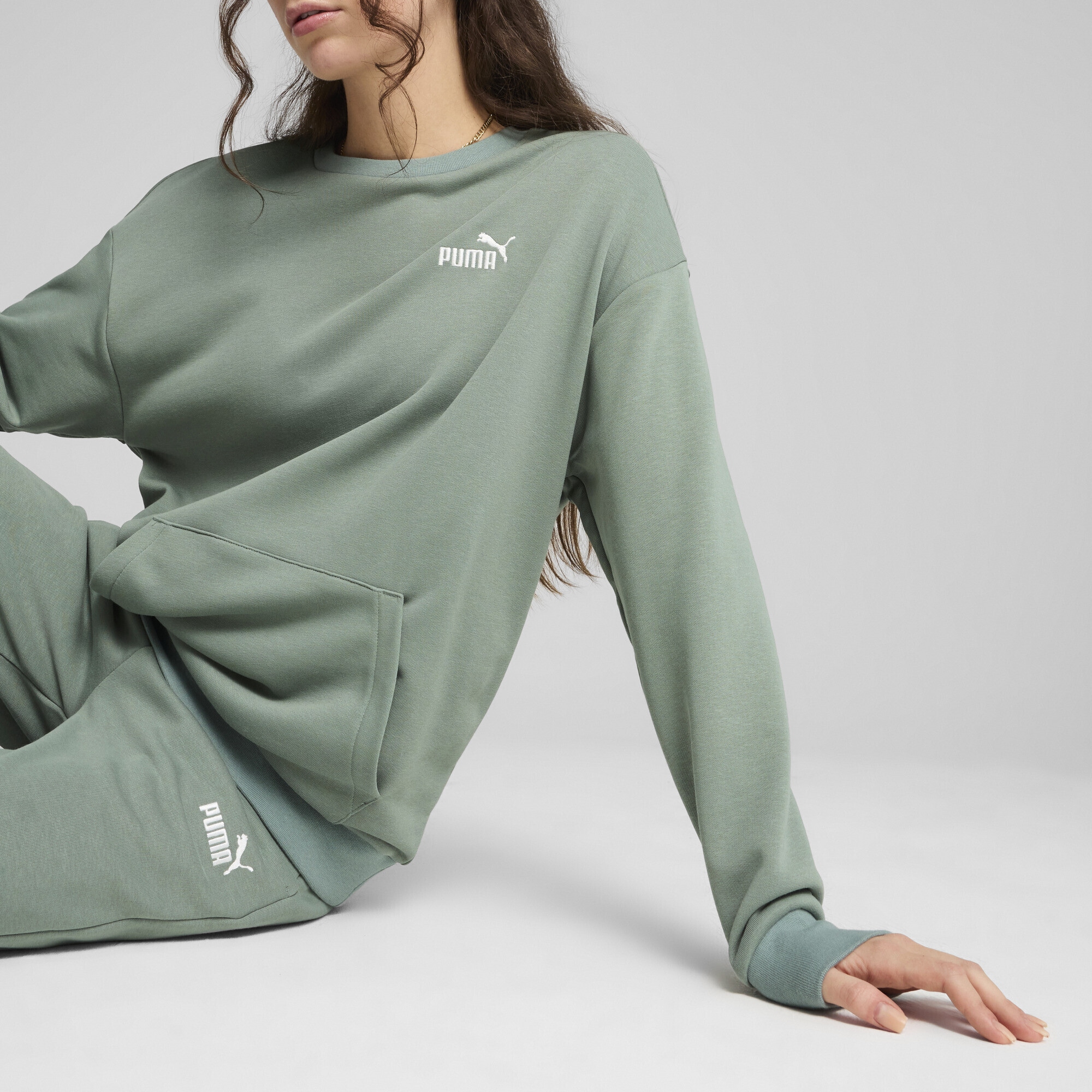 PUMA Jogginganzug »Relaxed Trainingsanzug Damen«