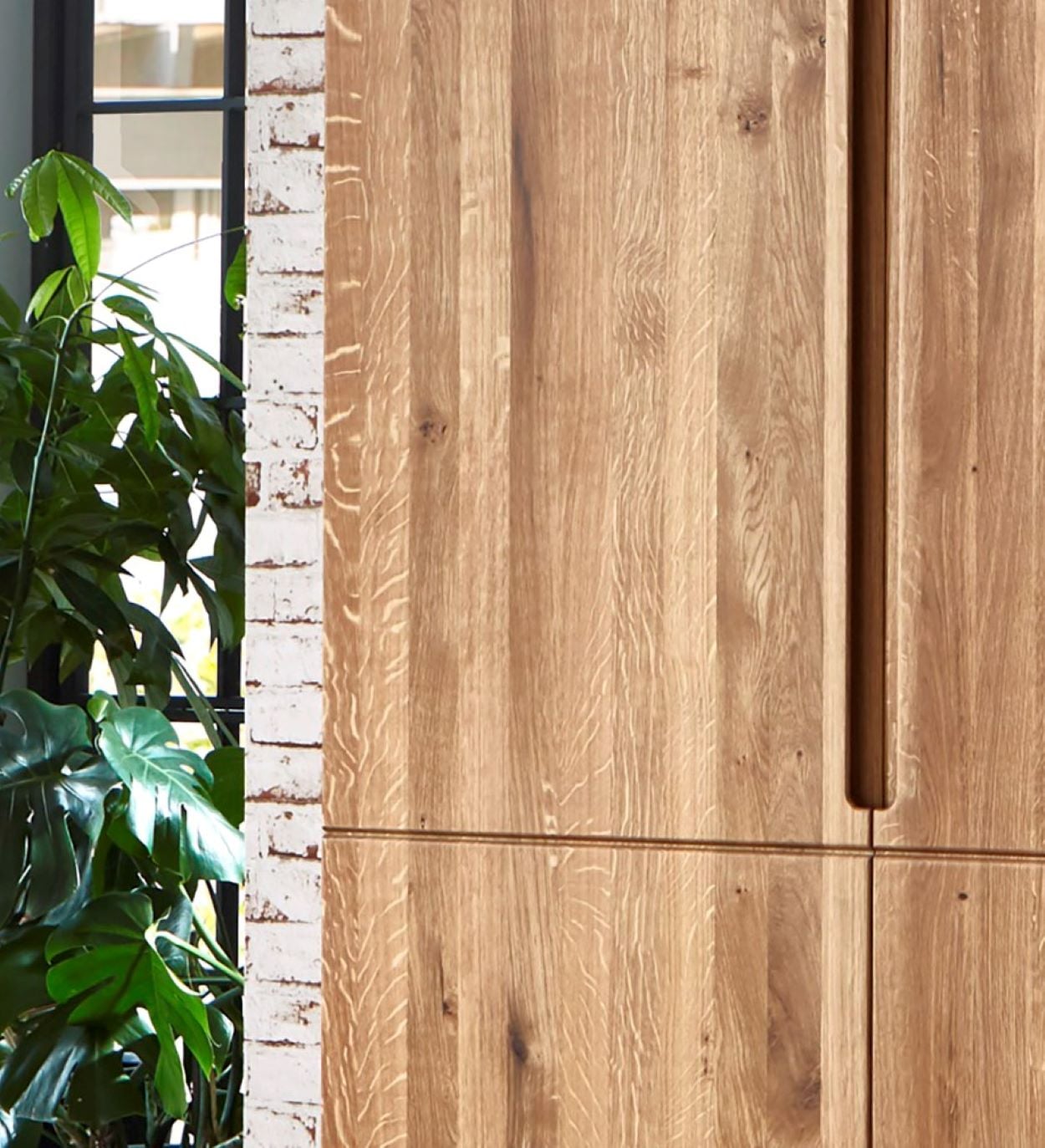 Home affaire Kleiderschrank »Azelie, aus Wildeiche«, Massivholz-Kleiderschrank, im 50 cm Raster planbar