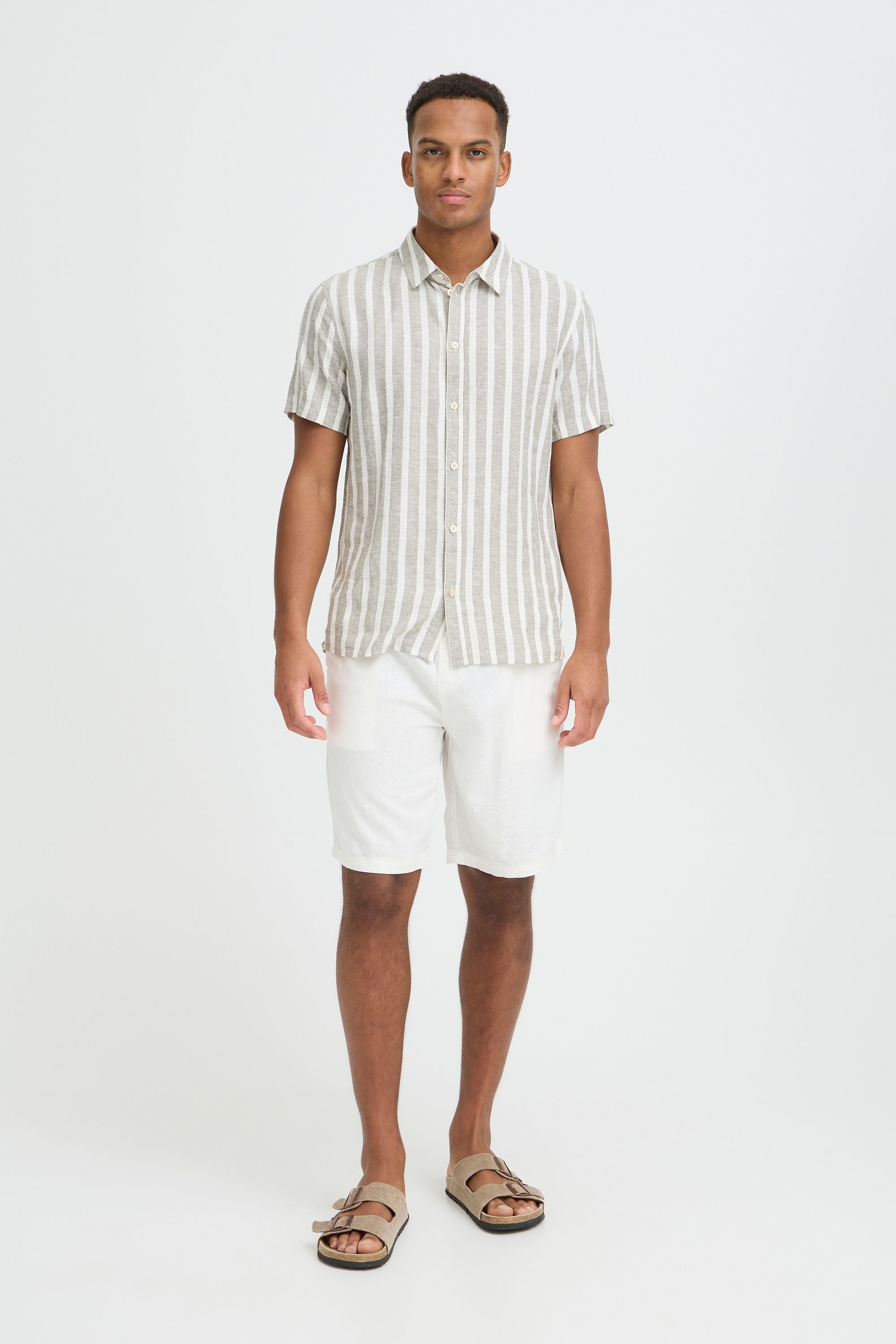 Thumbnail - Blend Leinenhose "BHLika" Modische Shorts aus Leinen-Viskose-Mix