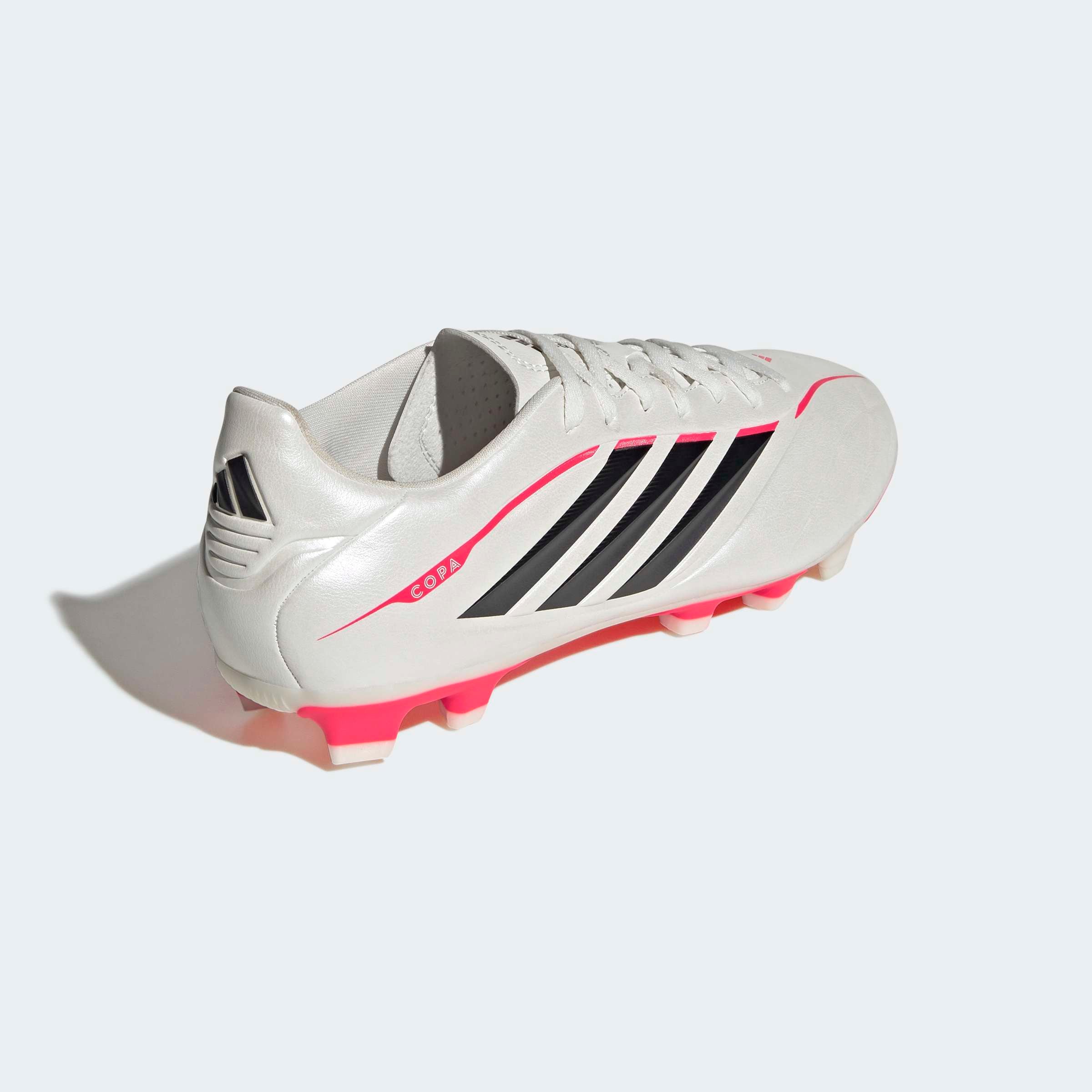 adidas Performance Fußballschuh »COPA PURE IV CLUB , FESTE/GEMISCHTE BÖDEN«  für viele verschiedene Böden geeignet