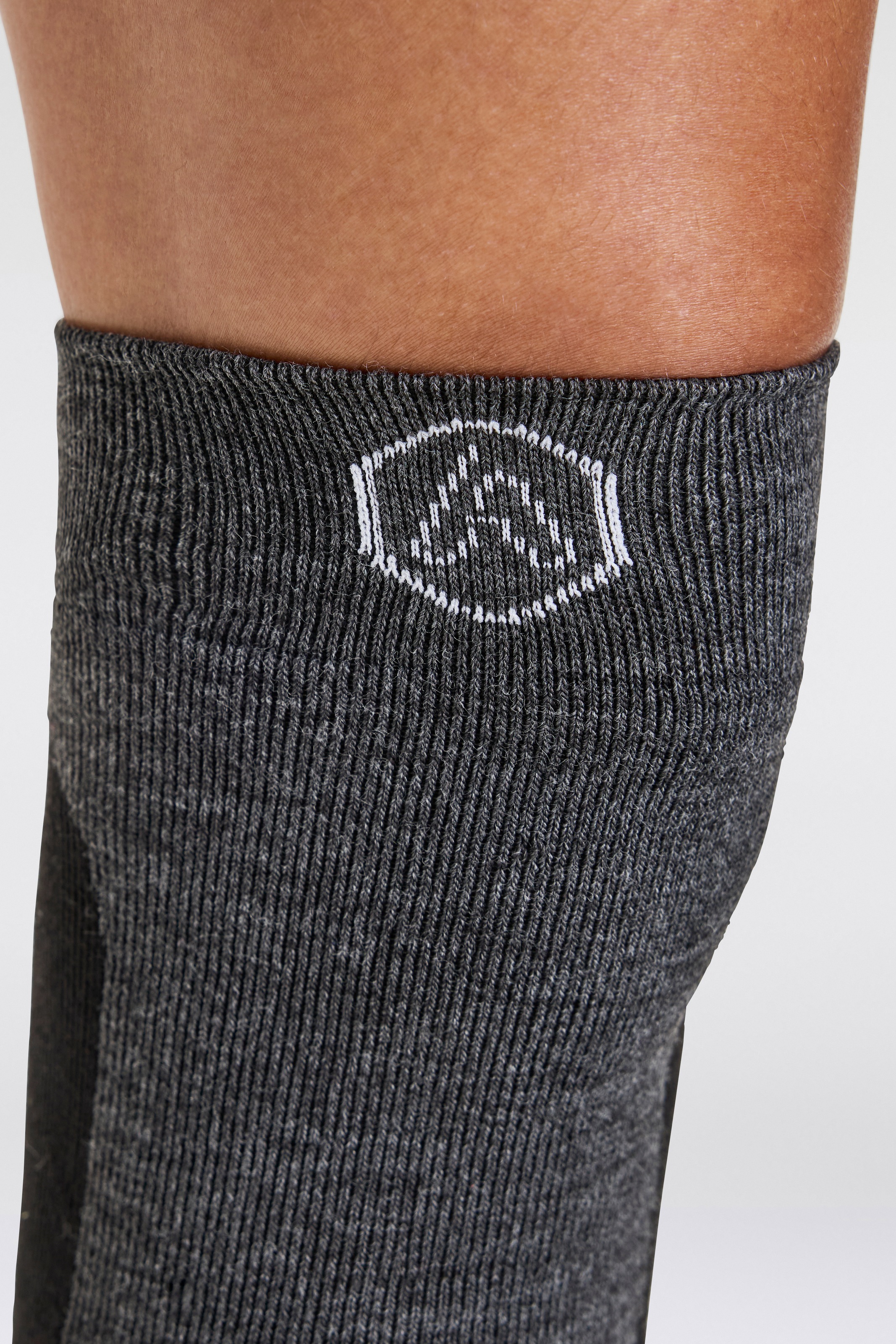 Apollo Kniestrümpfe »ADULTS SKI SOCKS DESIGN«, (2er Pack), Unisex, hoch, mit Logostickerei in zwei verschiedenen Designs