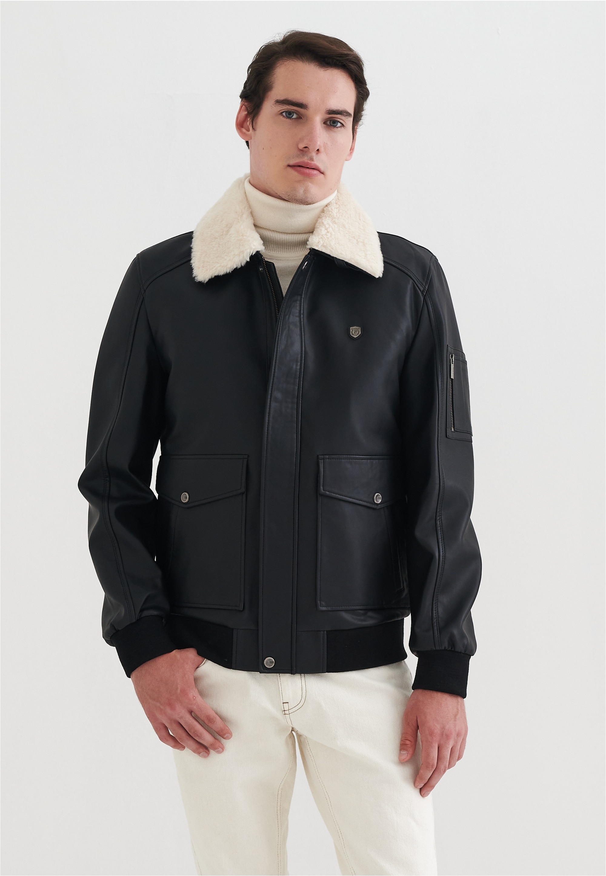 Pierre Cardin aus Kunstleder