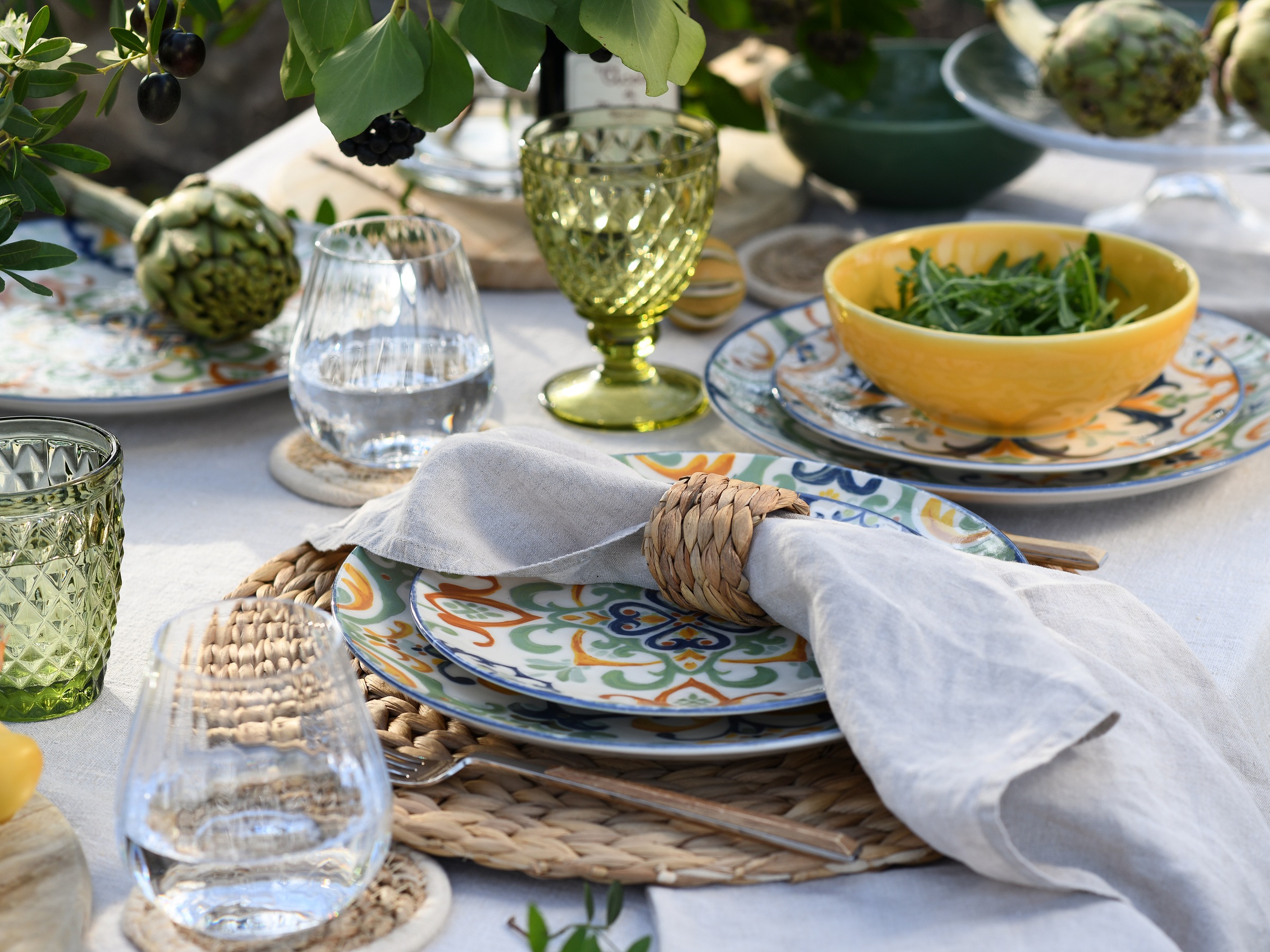 CreaTable Teller-Set »Giardini, Geschirr-Set, 12-tlg.« Mediterrane Leichtigkeit, Fliesen- und Keramikmotive