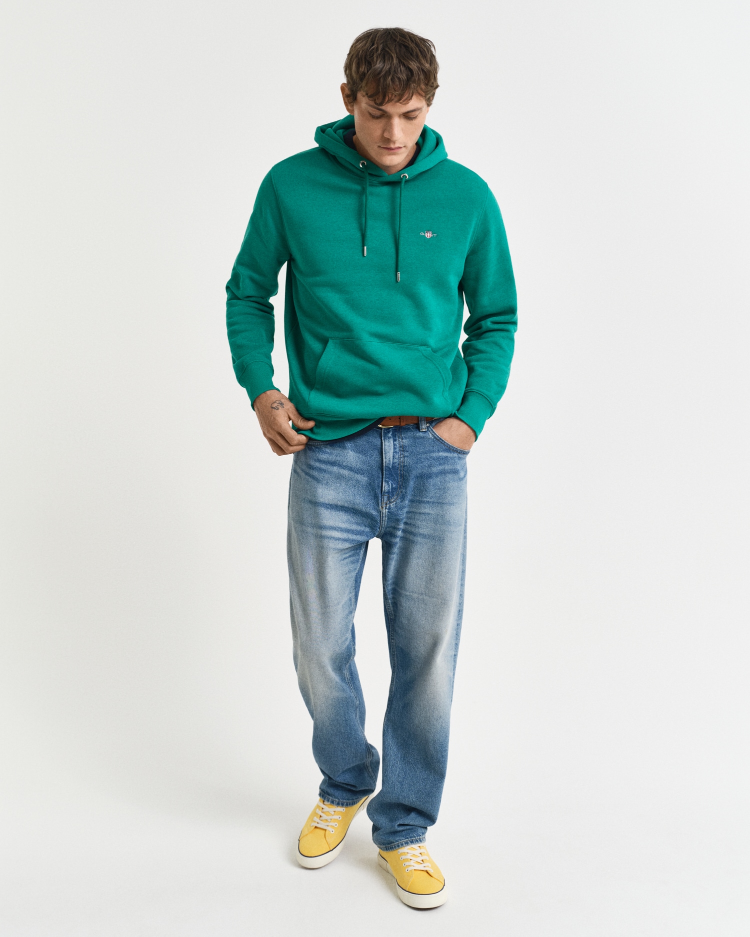 Gant Hoodie »REG SHIELD HOODIE«, mit Logostickerei auf der Brust
