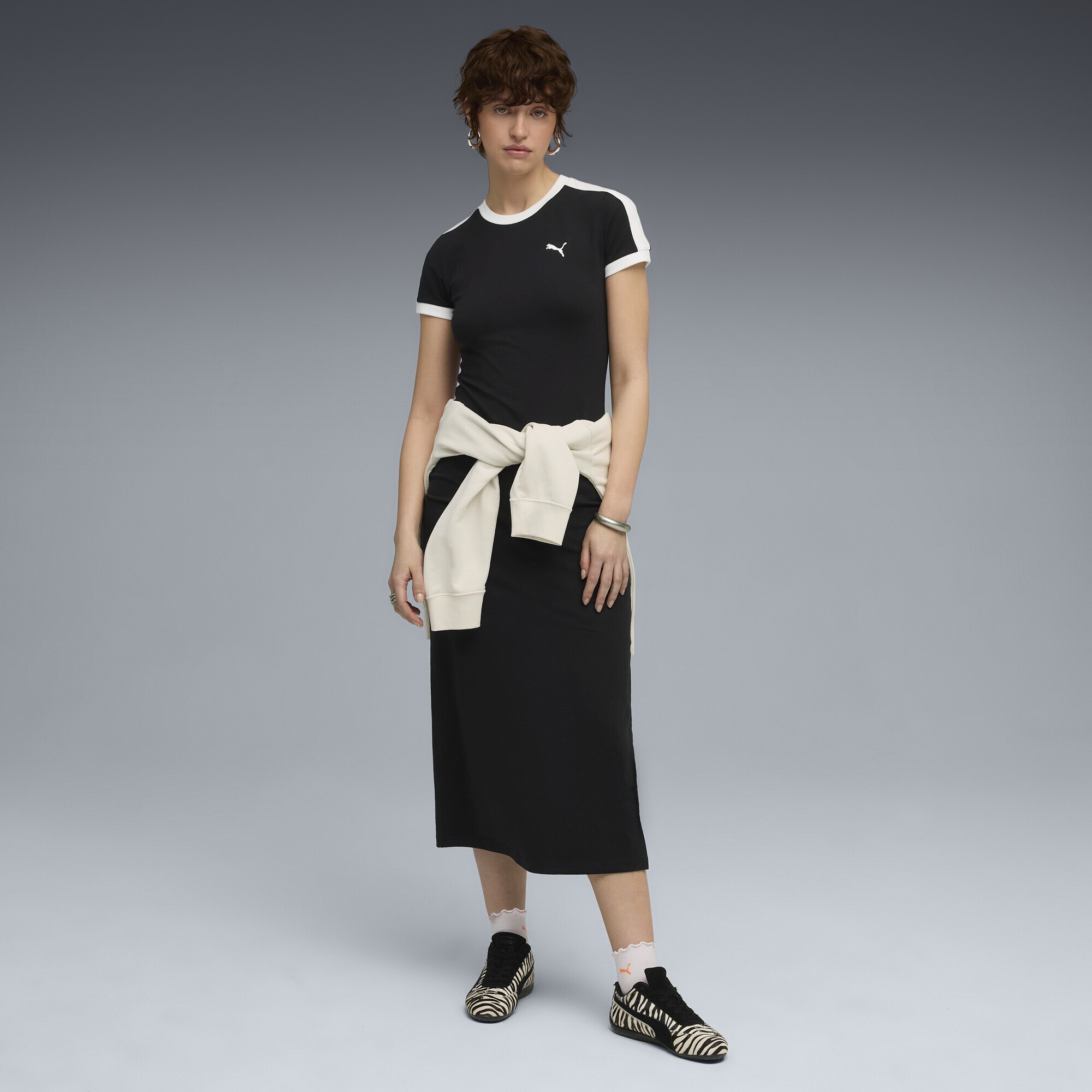 PUMA Sweatkleid »Wardrobe Essentials Slim Fit Kleid Damen«