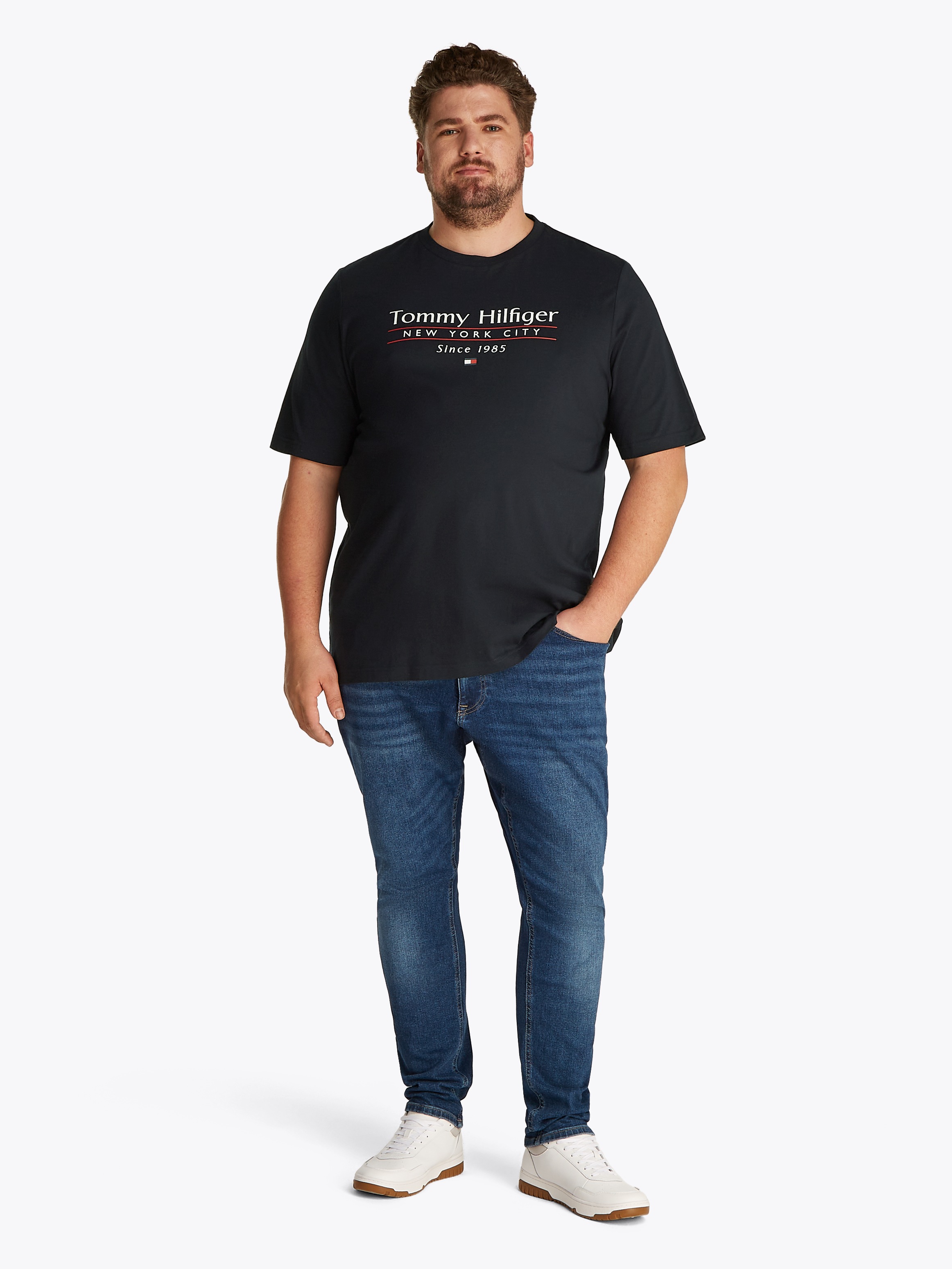 Thumbnail - Tommy Hilfiger Big & Tall "BT-HILFIGER CENTER STACK TEE-B" Große Größen, mit mehrfarbigen Print