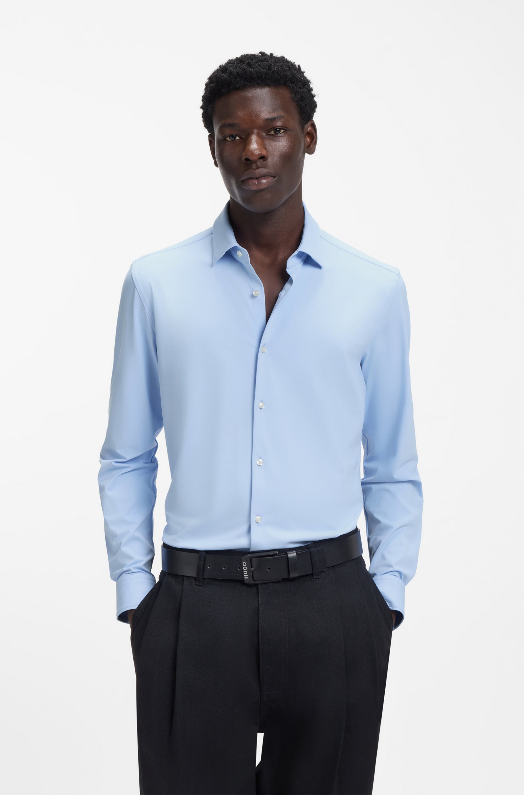 HUGO Businesshemd "Kenno Easy Care" Bügelfrei, Polyamid-Stretch-Jersey, Slim Fit, Kentkragen