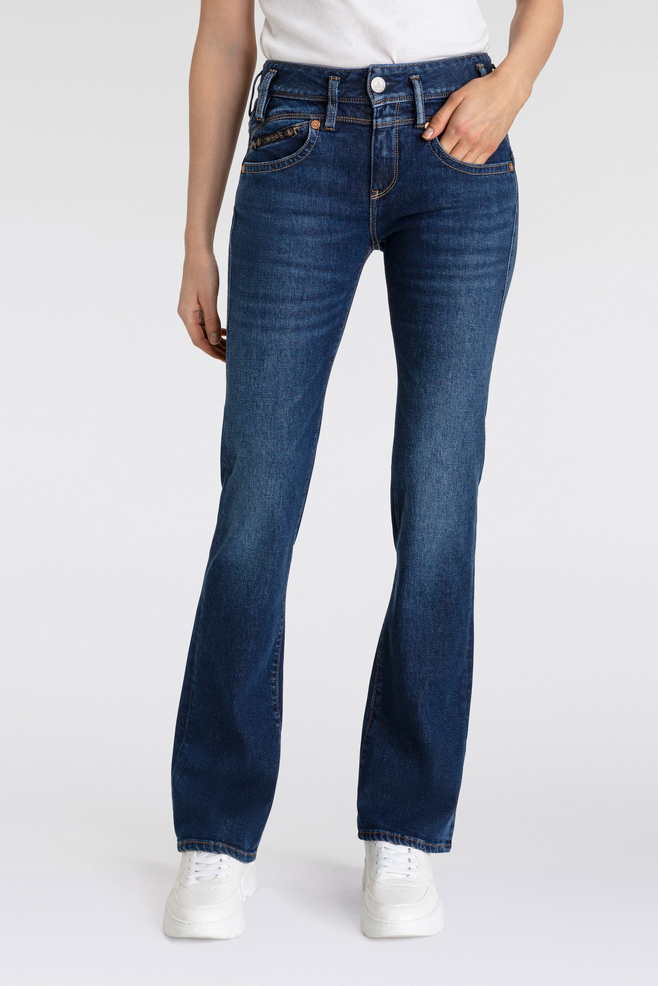 Bootcut-Jeans »Pearl Boot Recycled Denim«, mit markantem Bund