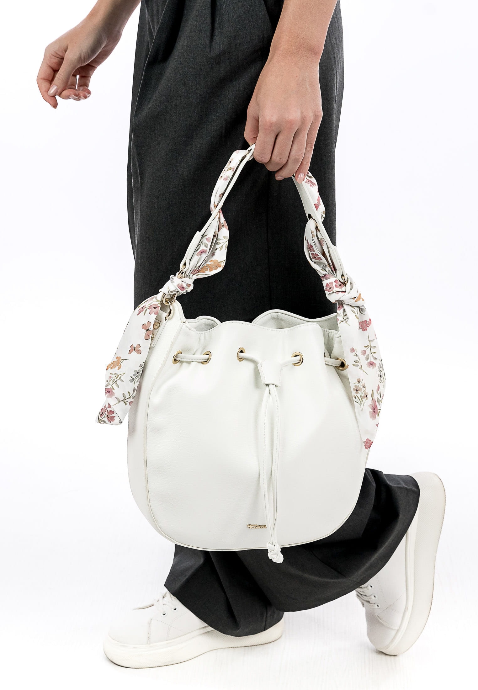 Tamaris Beuteltasche »Beutel TAS Fabia«