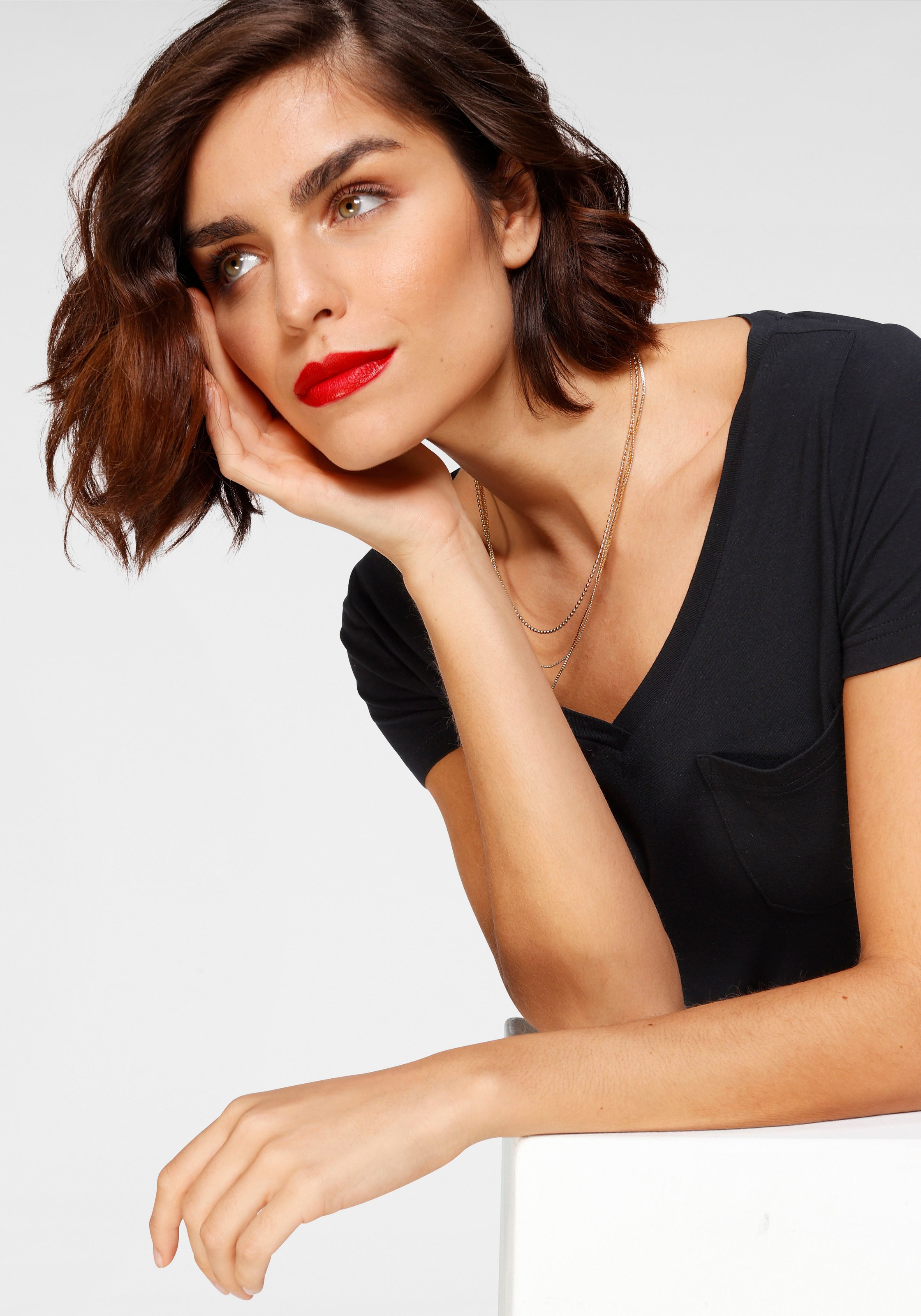 Thumbnail - Tamaris T-Shirt lässige Passform, mit V-Ausschnitt, unifarben, hüftbedeckende Länge