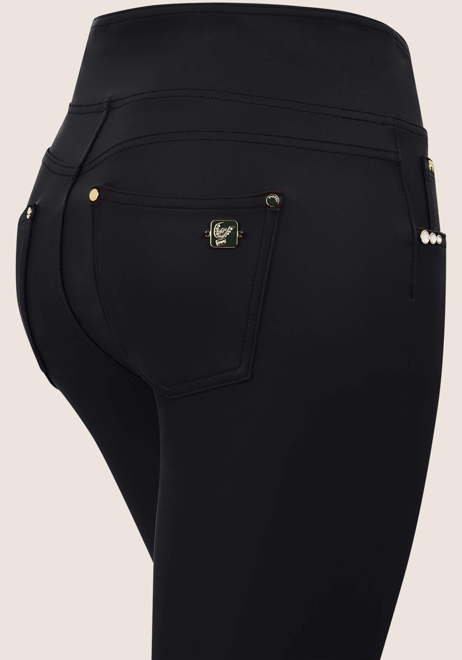 Freddy Leggings »NOW SUPERSKINNY YOGA«, mit Lifting & Shaping Effekt