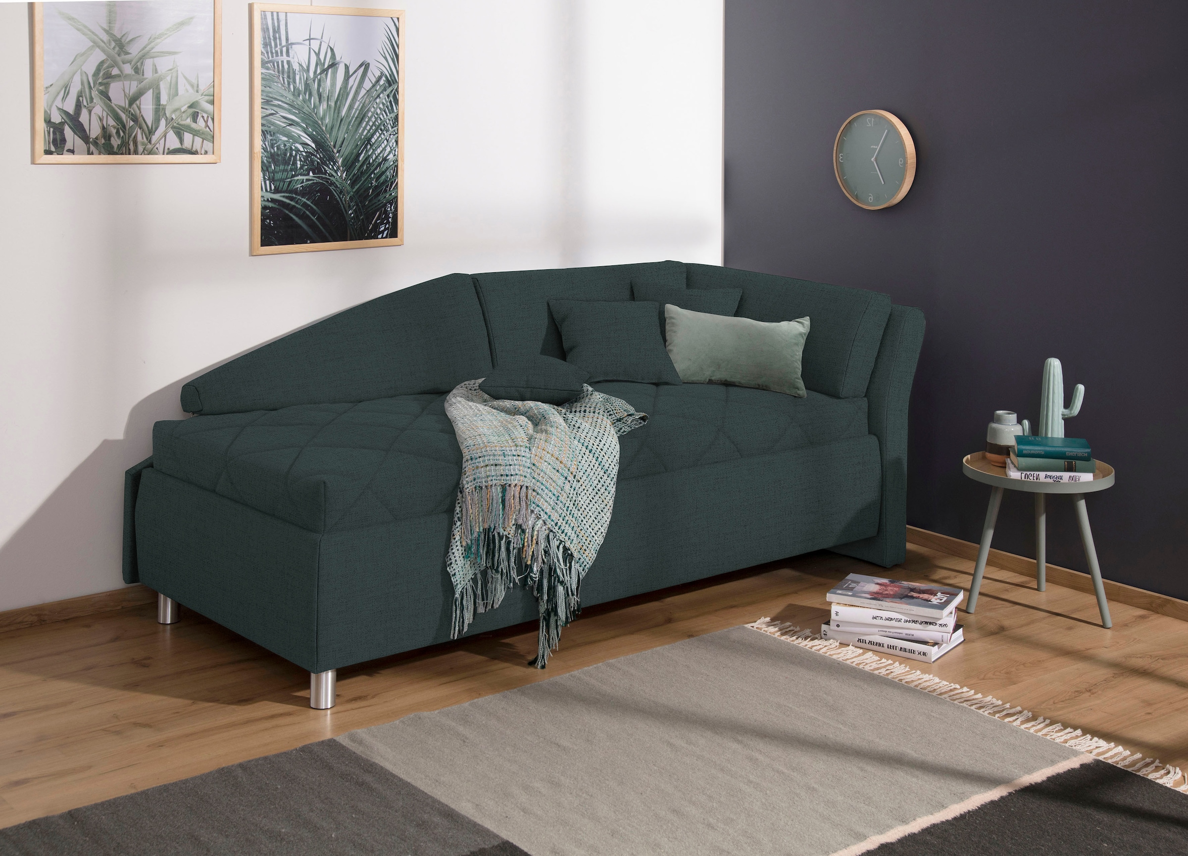 alina Schlafsofa »Lindsay«, Bettkasten, Zierkissen-Set aus: 2 Stk. 40x40cm, 1 Stk. 30x30cm