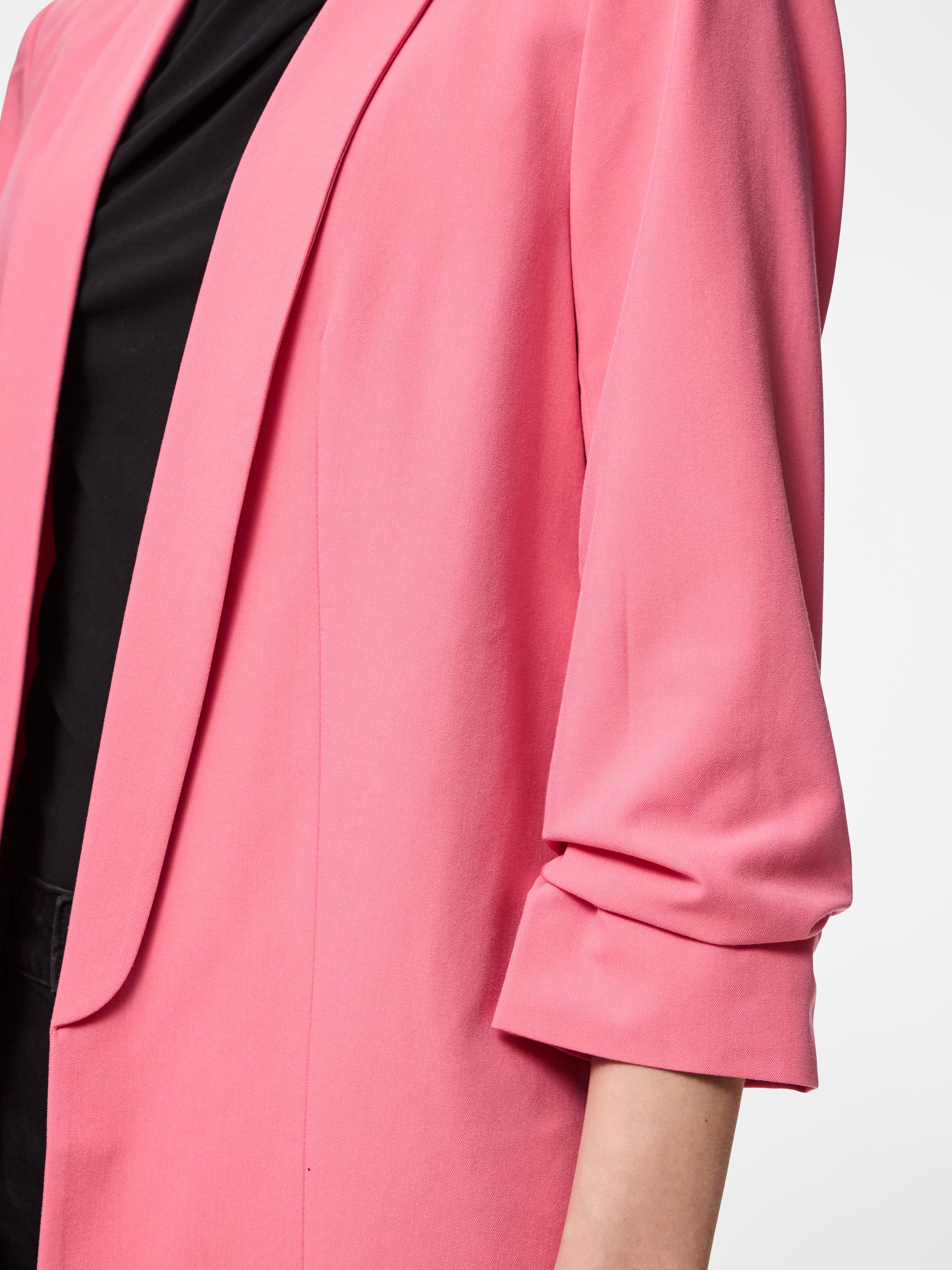 pieces Blusenblazer »PCBOSELLA 3/4 BLAZER NOOS«, mit Faltendetail am Ärmel
