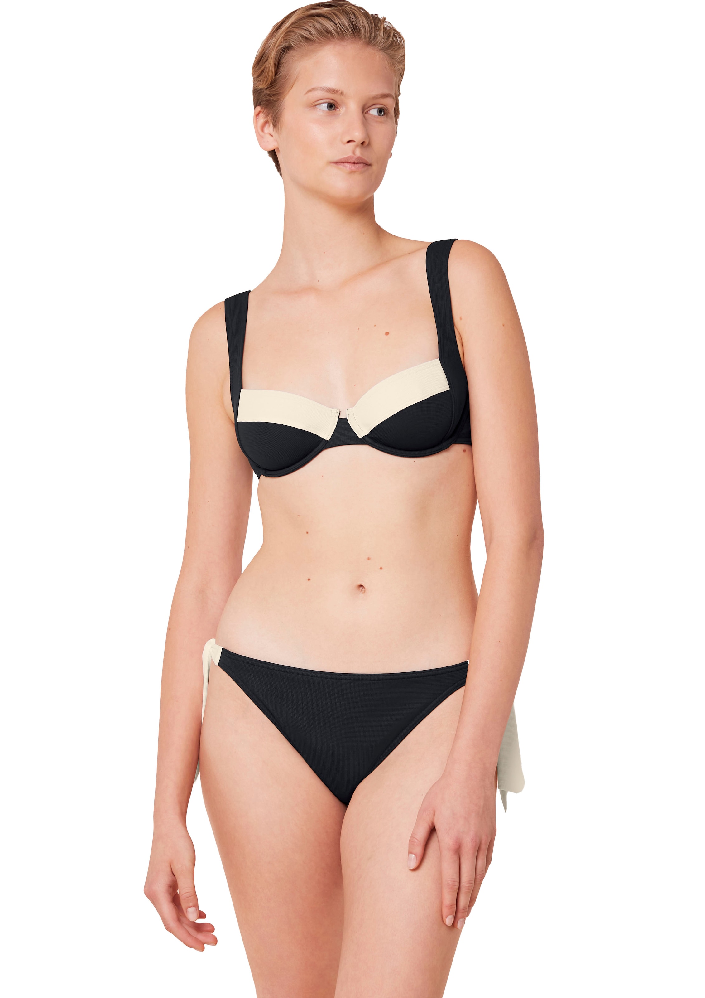 Triumph Balconette-Bikini-Top "Summer Glow W 02 sd", Struktur-Piqué mit schmeichelhaft geschnittenem Dekolleté, zweifarb