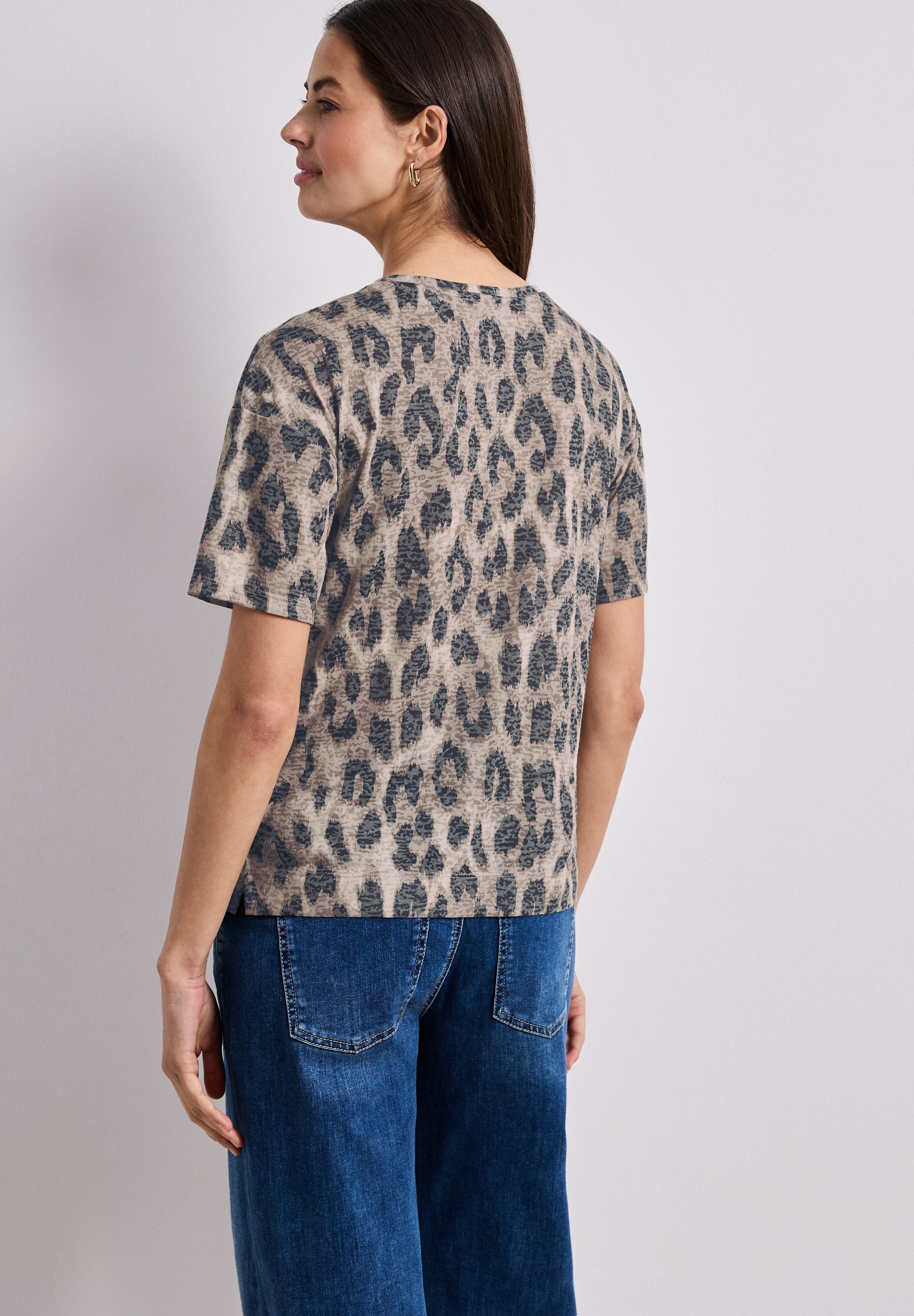 STREET ONE Kurzarmshirt Sommershirt im Ausbrenner-und Leo-Look