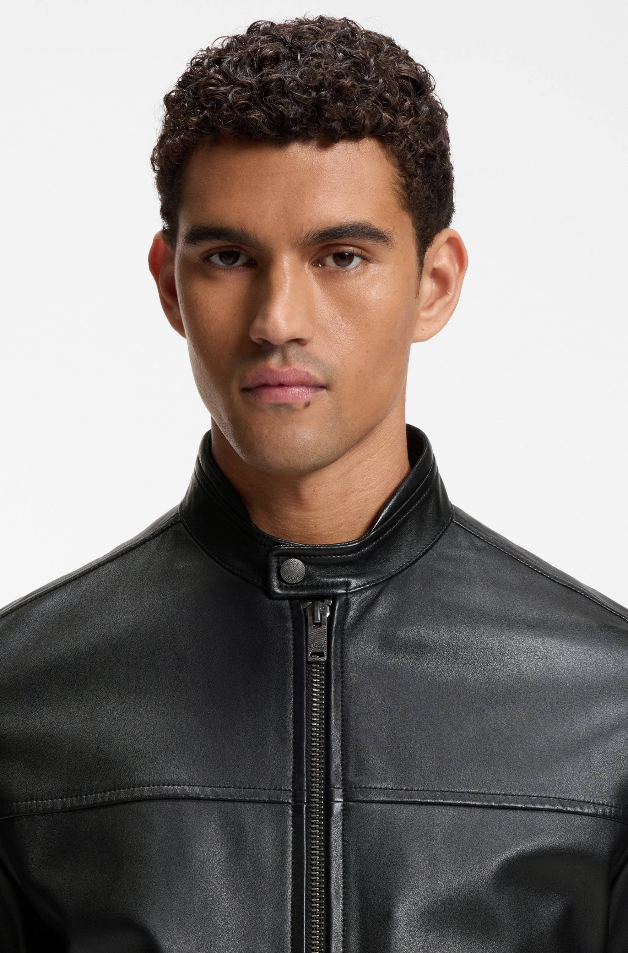 BOSS ORANGE Lederjacke »Joslay1« aus hochwertigem Nappa-Glattleder, Slim Fit, Metallreißverschluss