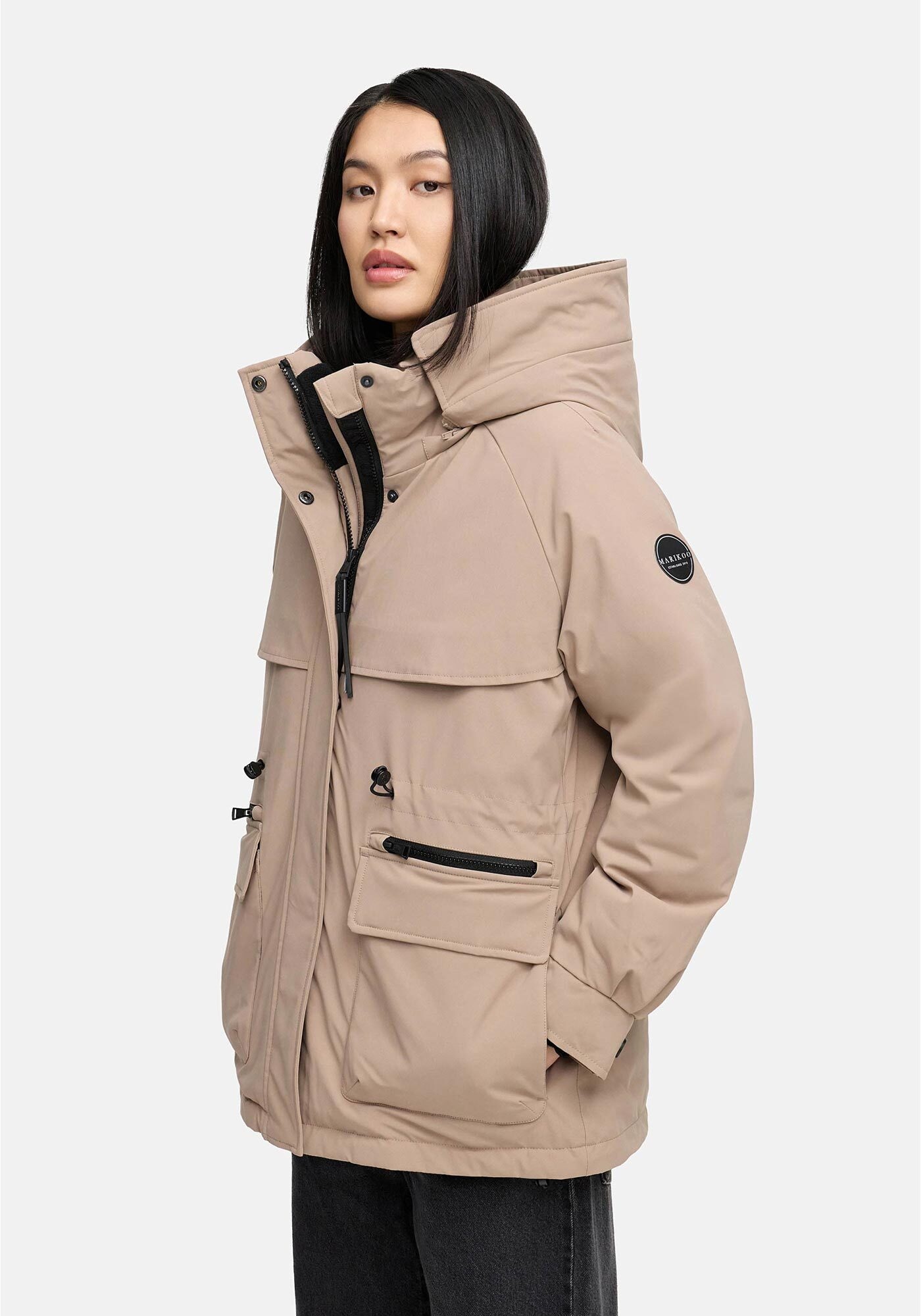 Marikoo Winterjacke "Shigaraa" mit abnehmbarer Kapuze und Gummizug an der T günstig online kaufen