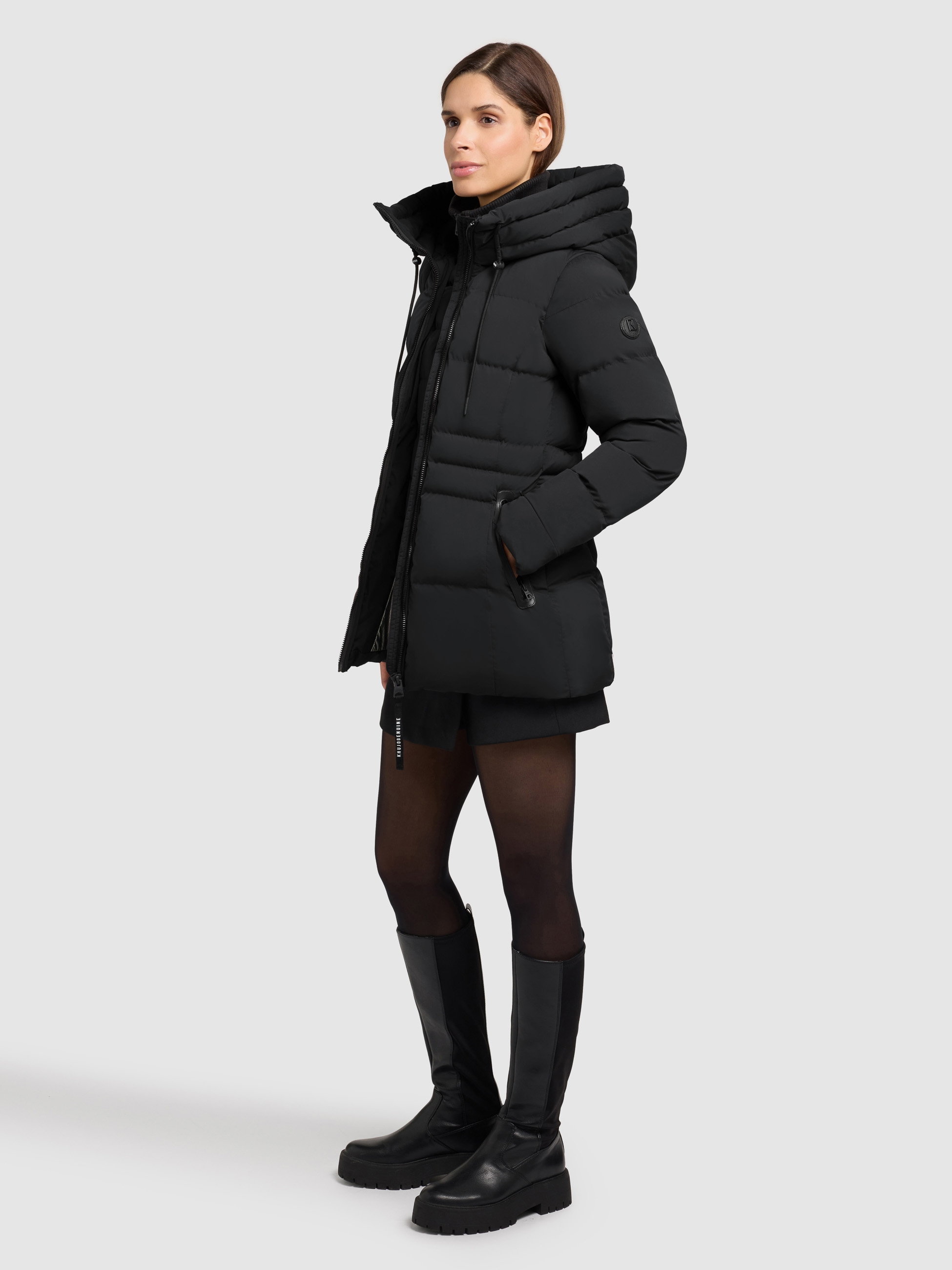 khujo Steppjacke »MATLA«, mit Kapuze, Reißverschlusstaschen mit Fleecefutter, eine Ärmeltasche