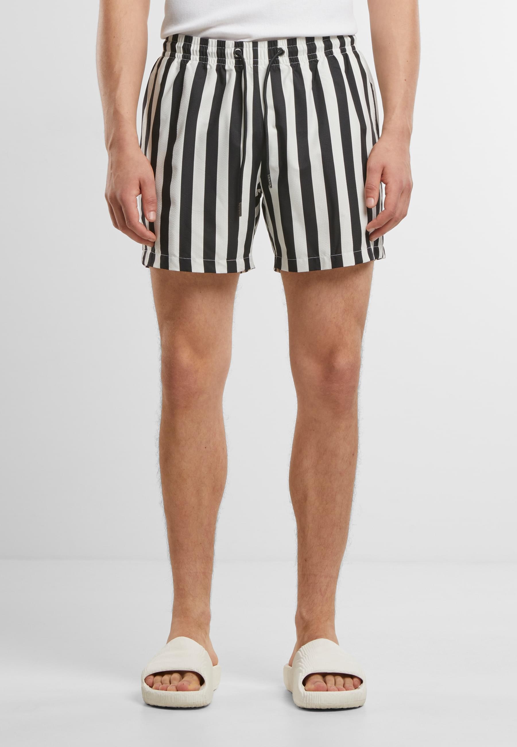 URBAN CLASSICS Badeshorts »Urban Classics Striped Seersucker Swim Shorts«
