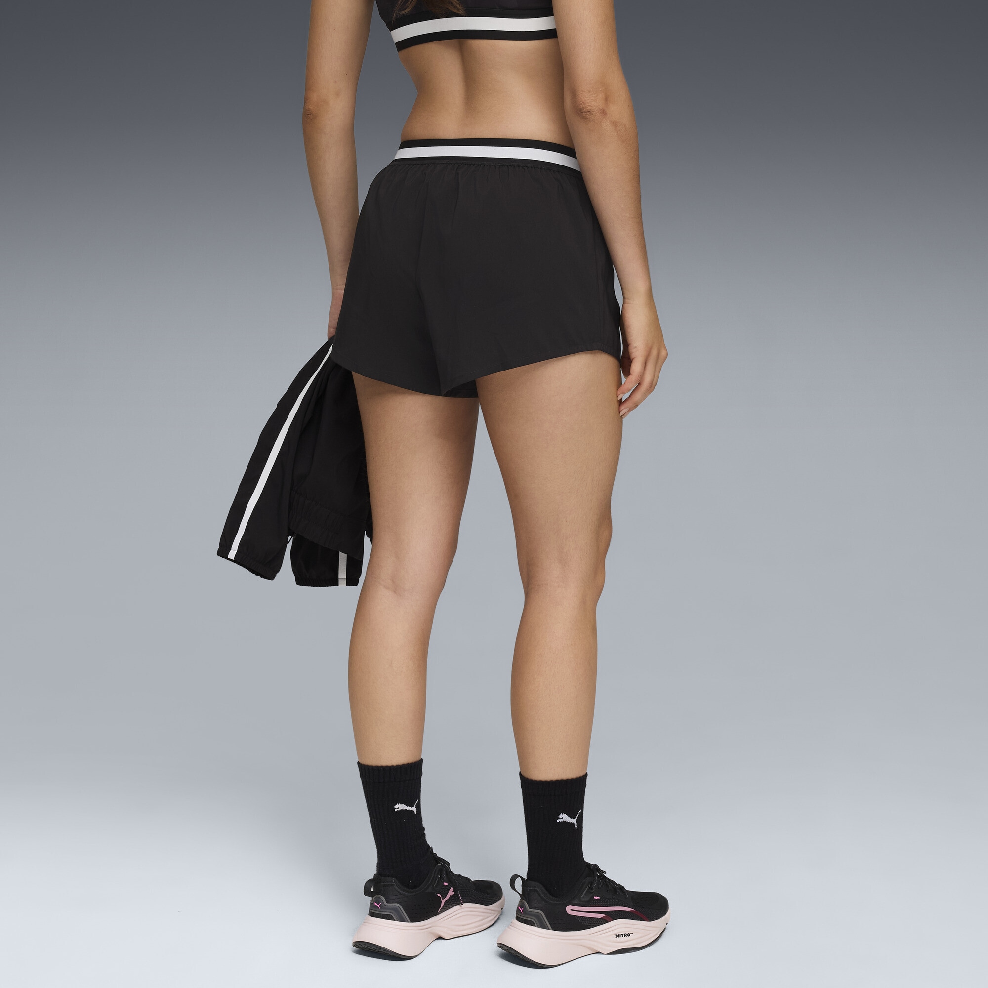 PUMA Trainingsshorts »PUMA STRONG Gewebte Trainingsshorts Damen«