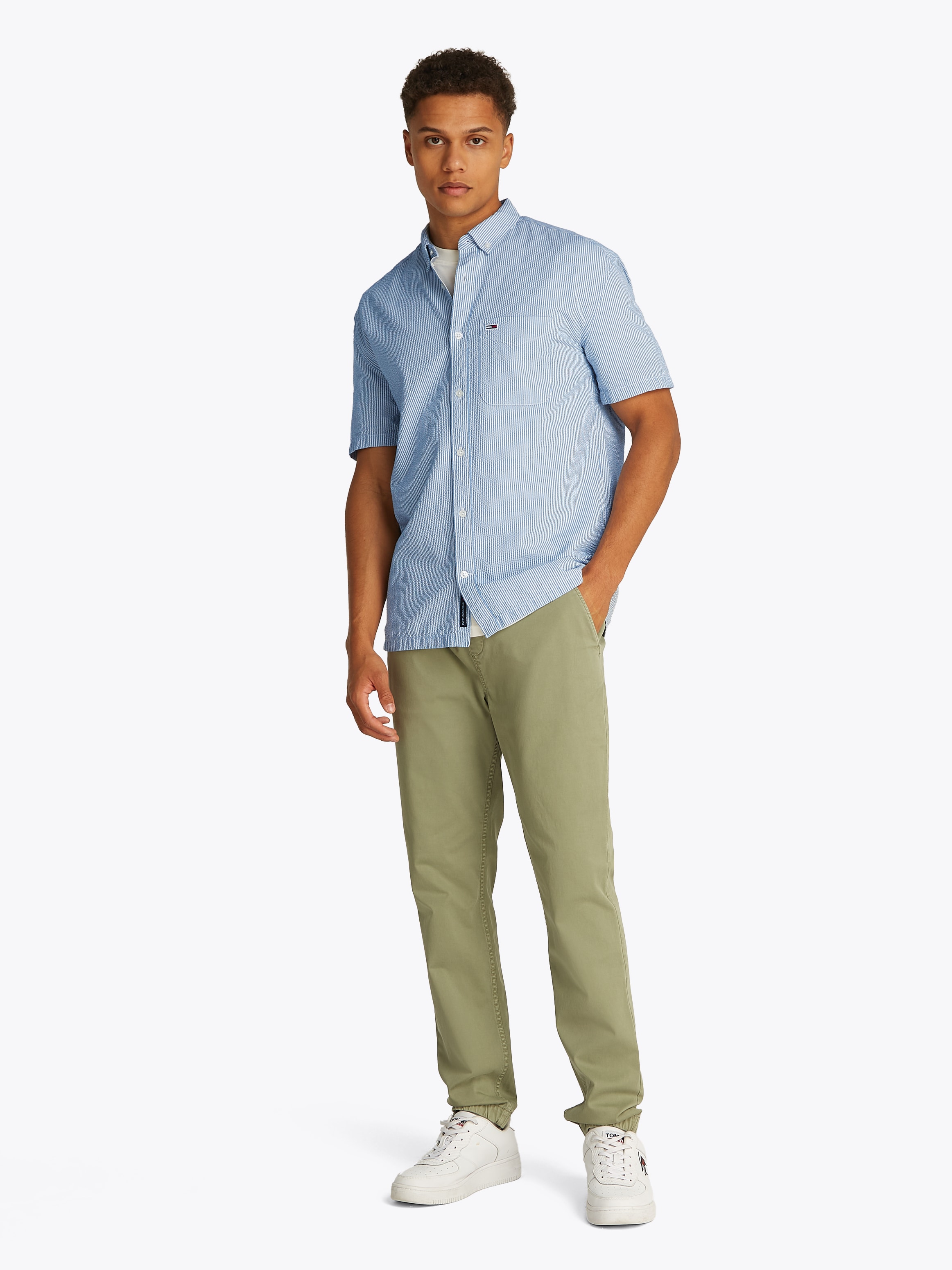 Tommy Jeans Kurzarmhemd »TJM REG SEERSUCKER STP SS SHIRT«, fein gestreift