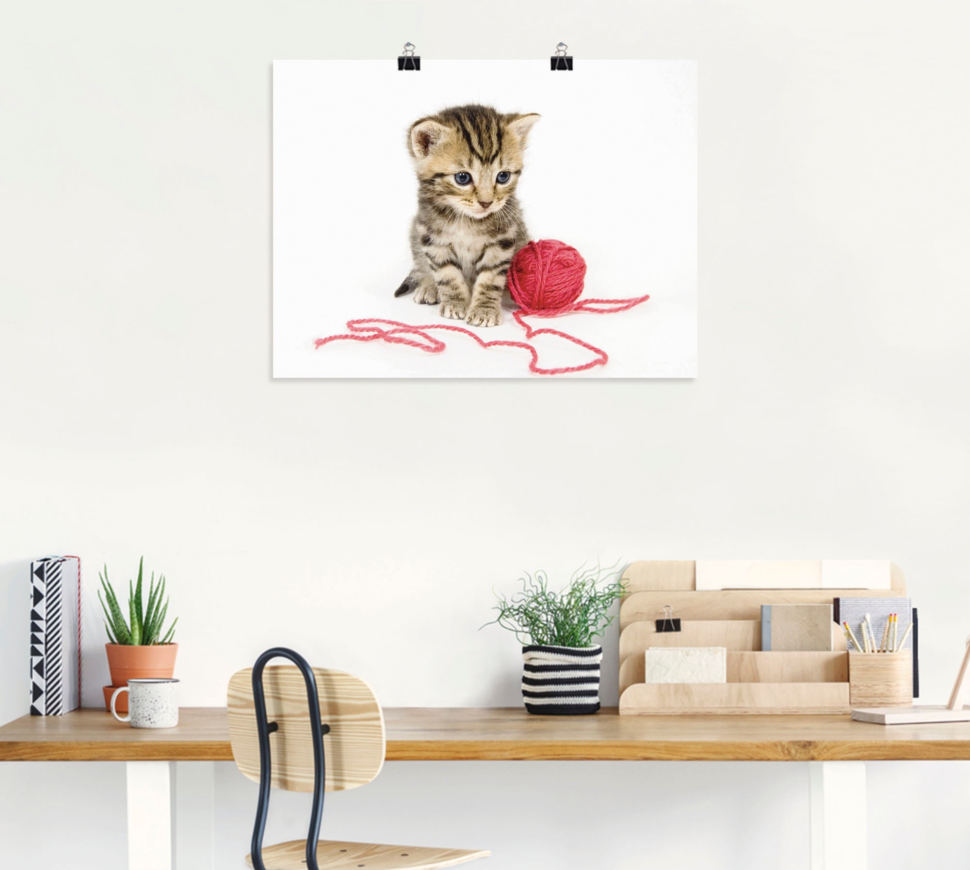 Artland Wandbild »Kätzchen mit rotem Garnball«, Haustiere, (1 St.), als Alubild, Outdoorbild, Poster, Wandaufkleber in verschied. Größen
