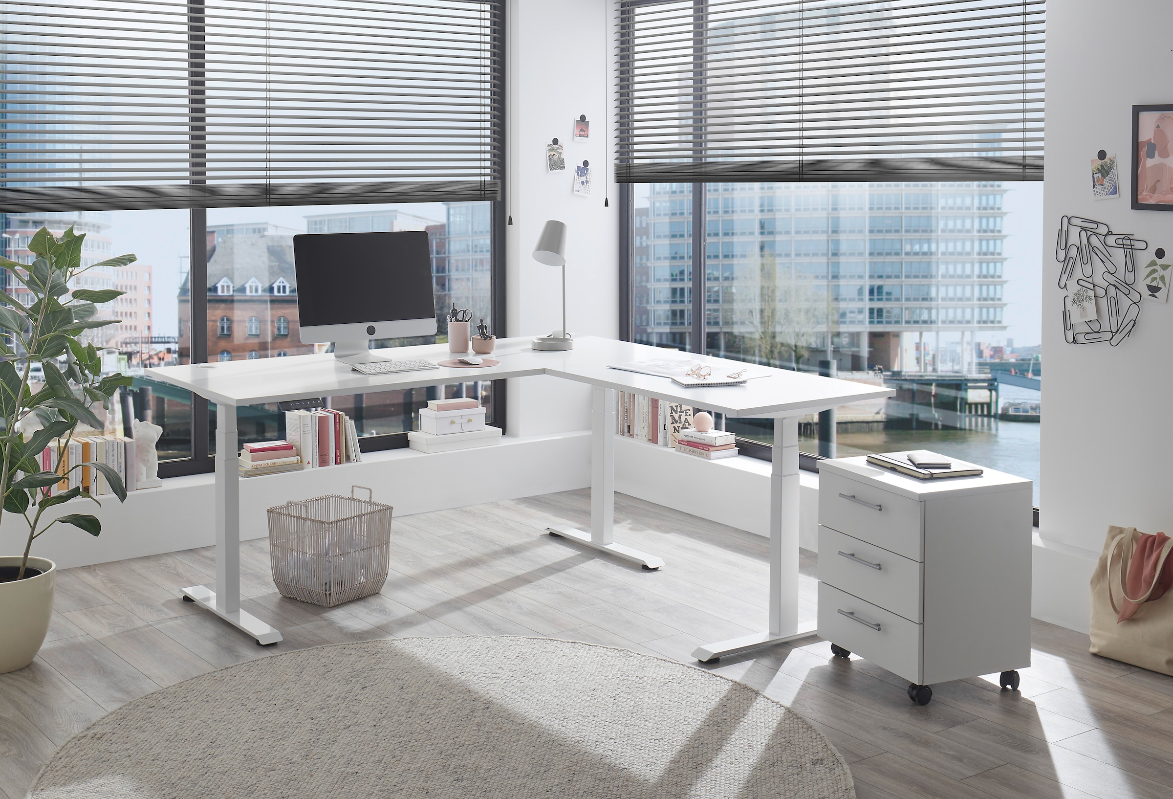 BEGA OFFICE Eckschreibtisch »Ben«, (1 St.), elektrisch höhenverstellbarer Desk mit 4 Memory Tasten, 180x177 cm