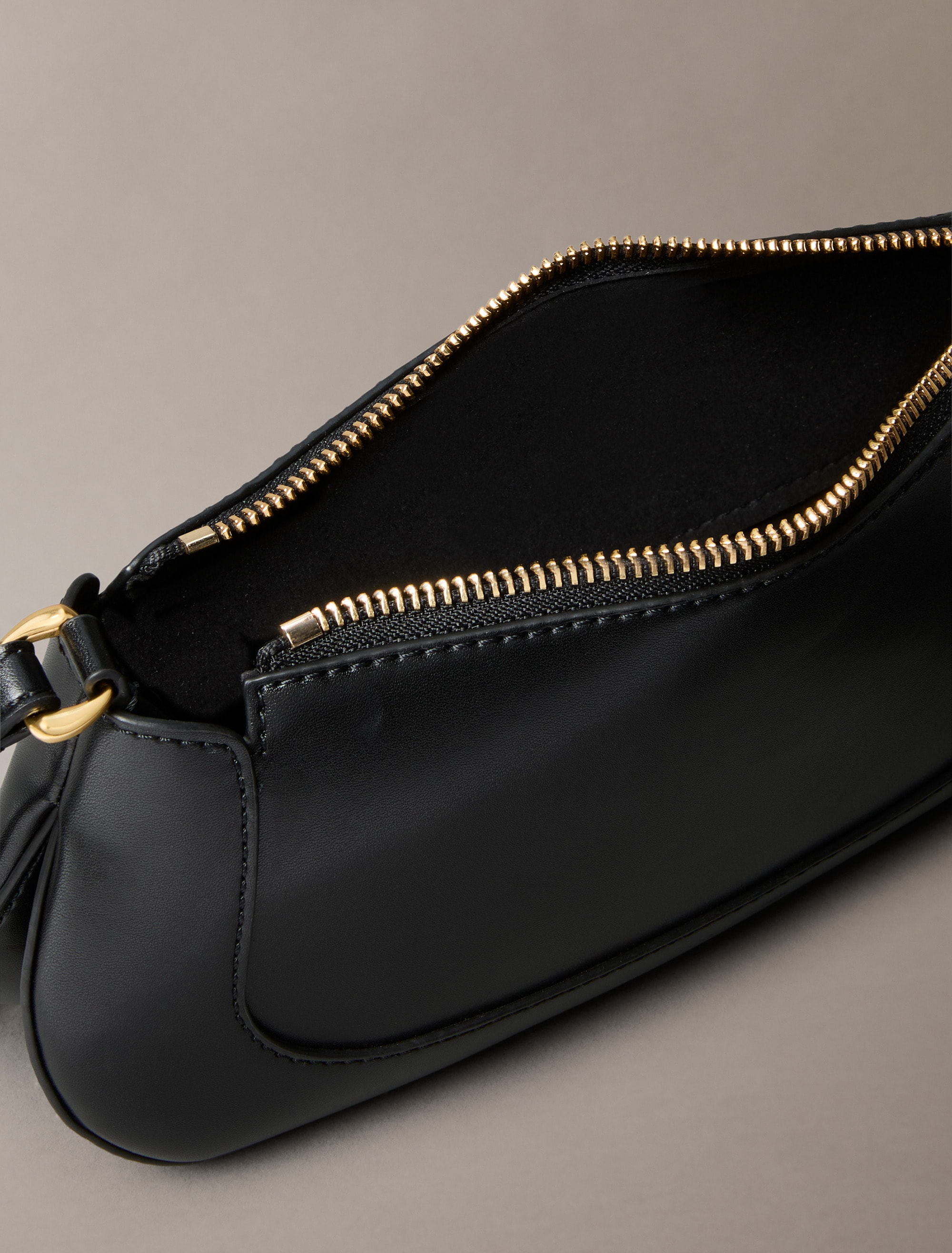 Calvin Klein Umhängetasche »HARDWARE ZIP CROSSBODY«