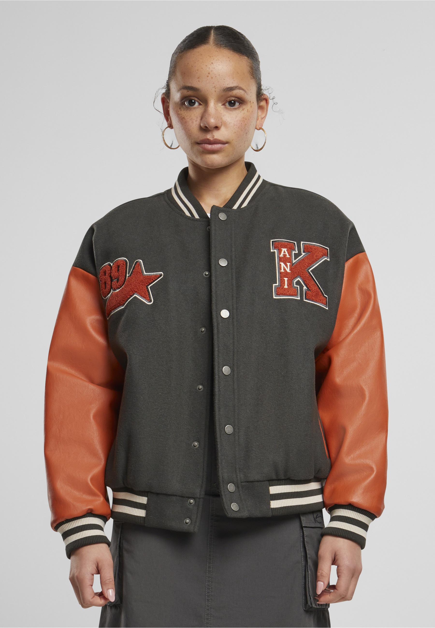 Karl Kani Collegejacke »Karl Kani Karl Kani Retro Patch Star Logo OS College Jacket« 1 Stk. tlg. ohne Kapuze