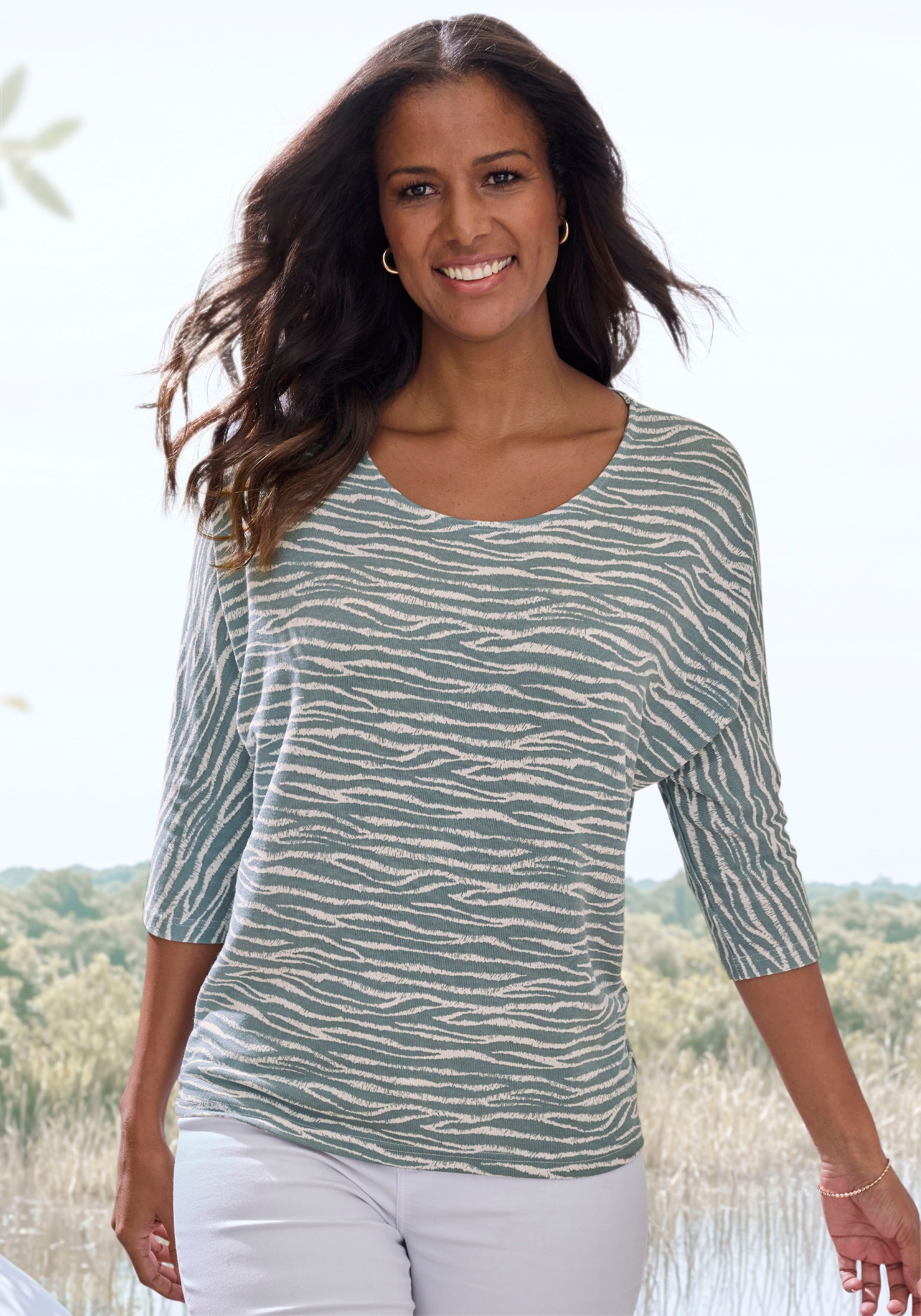 LASCANA 3/4-Arm-Shirt "mit modischem Zebra-Muster", aus weichem Viskose-Str günstig online kaufen