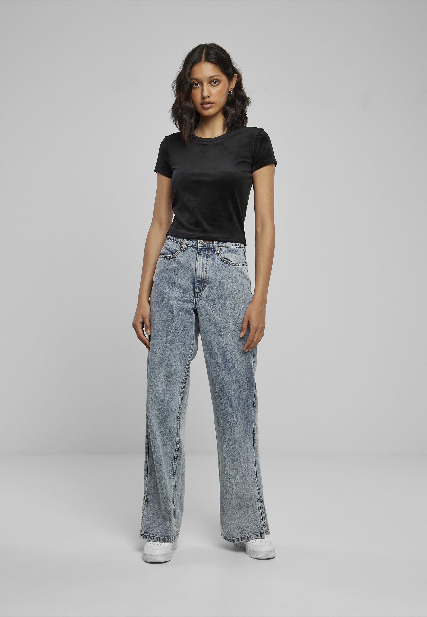 URBAN CLASSICS Kurzarmshirt »Urban Classics Damen Ladies Short Velvet Tee« 1 Stk.