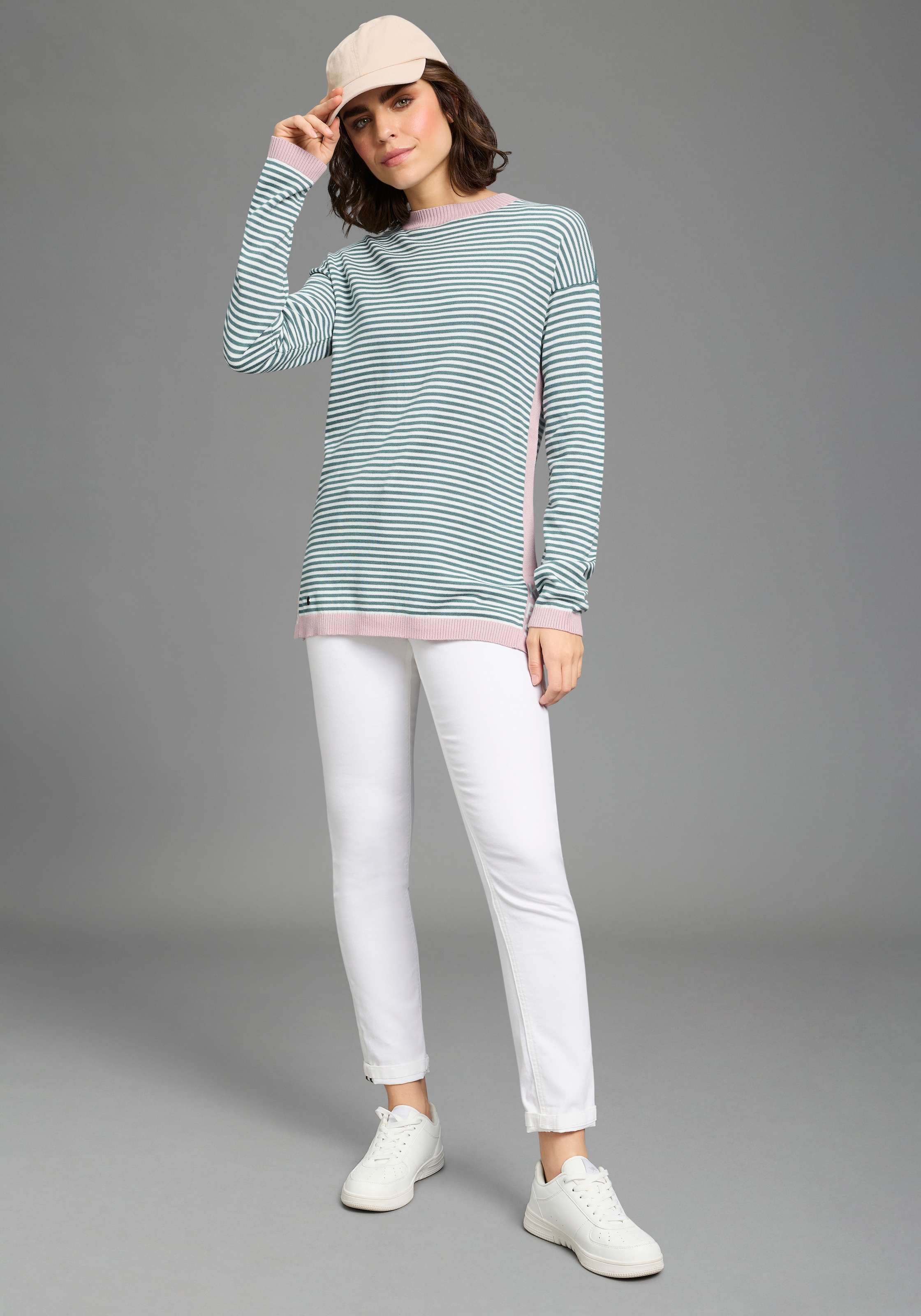 KangaROOS Strickpullover aus Baumwolle-Mix, mit Rundhalsausschnitt, lässig geschnitten