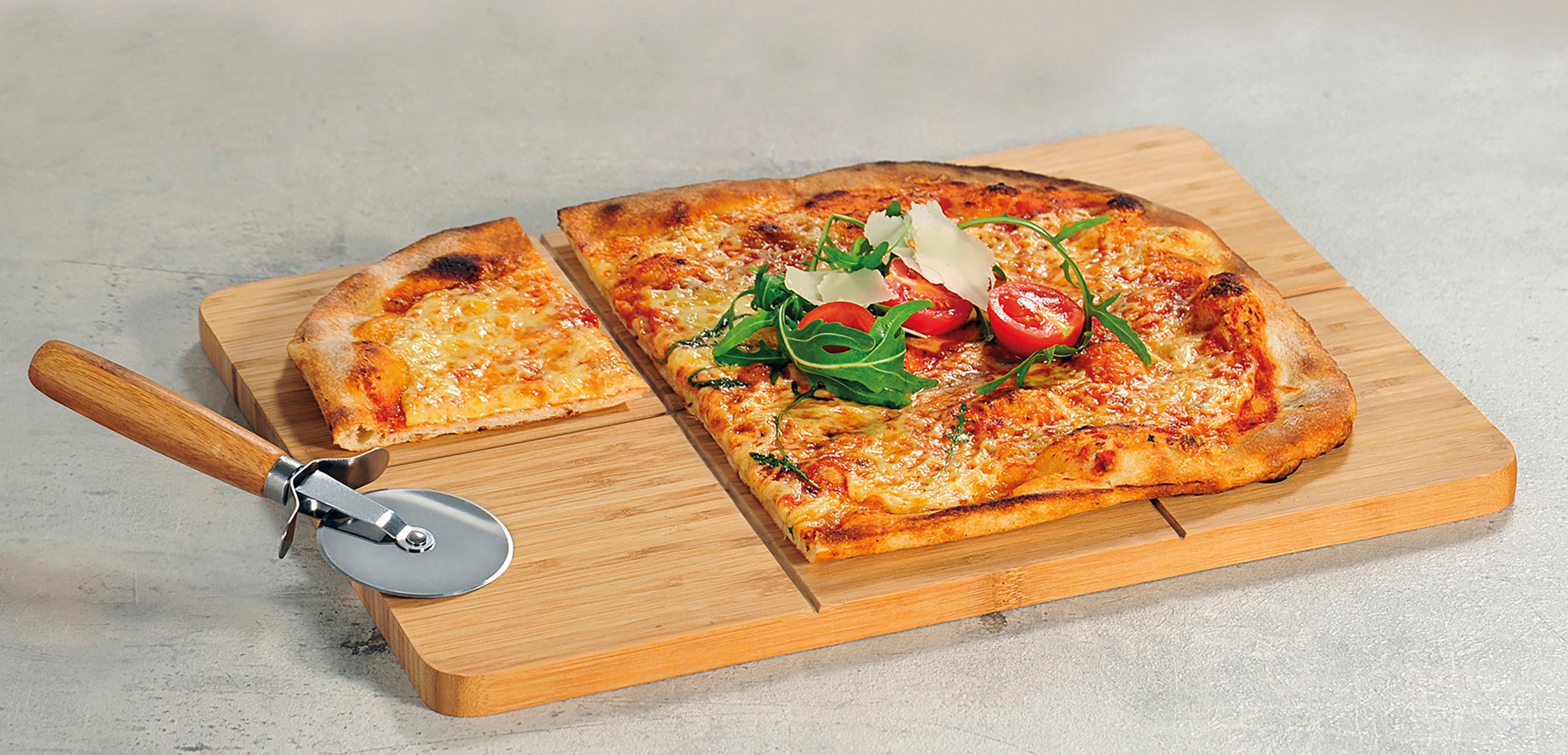 KESPER Schneidebrett aus FSC-zertifiziertem Bambus, inkl. Pizzaschneider günstig online kaufen
