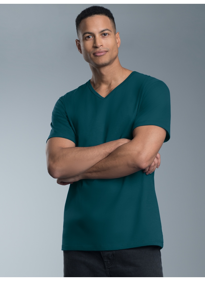 Trigema T-Shirt "TRIGEMA T Shirt aus Biobaumwolle mit V-Ausschnitt" 1 günstig online kaufen