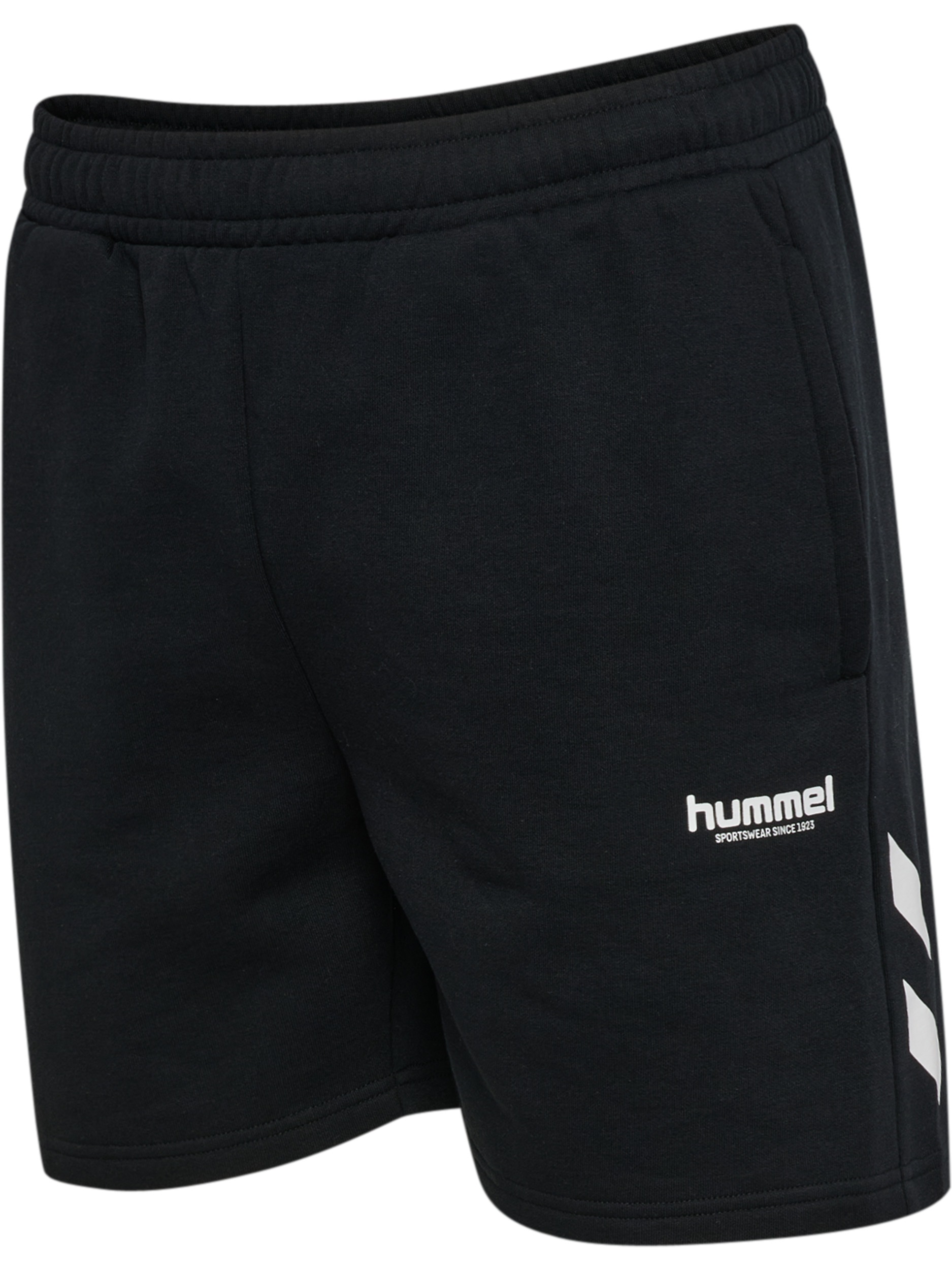 hummel Sweatshorts »HMLLEGACY 2.0 SHORTS«  aus Baumwolle und Polyester, schnelltrocknend, sportlicher Stil