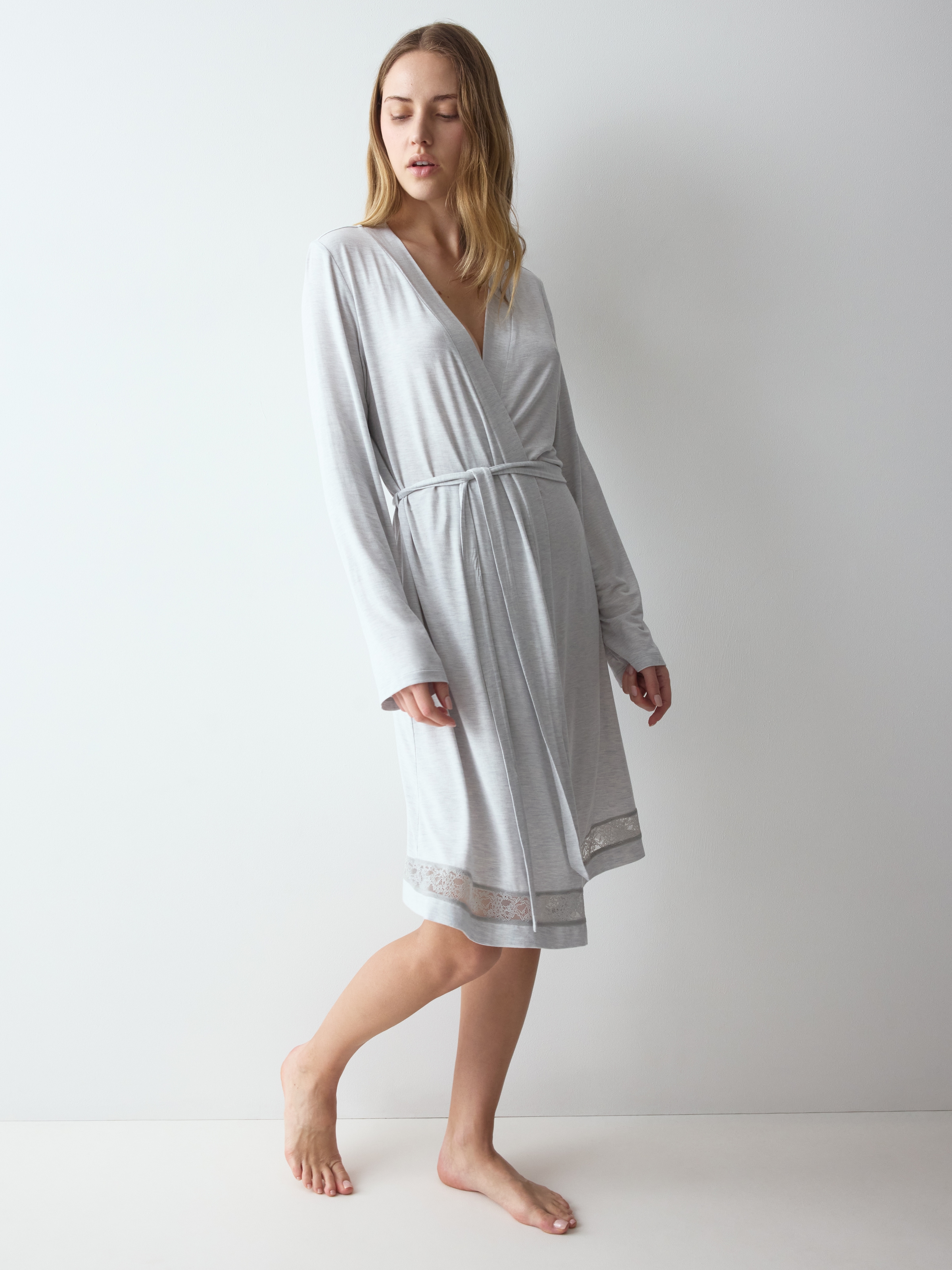 Triumph Morgenmantel »Comfort Allure Robe« weich und pflegeleicht