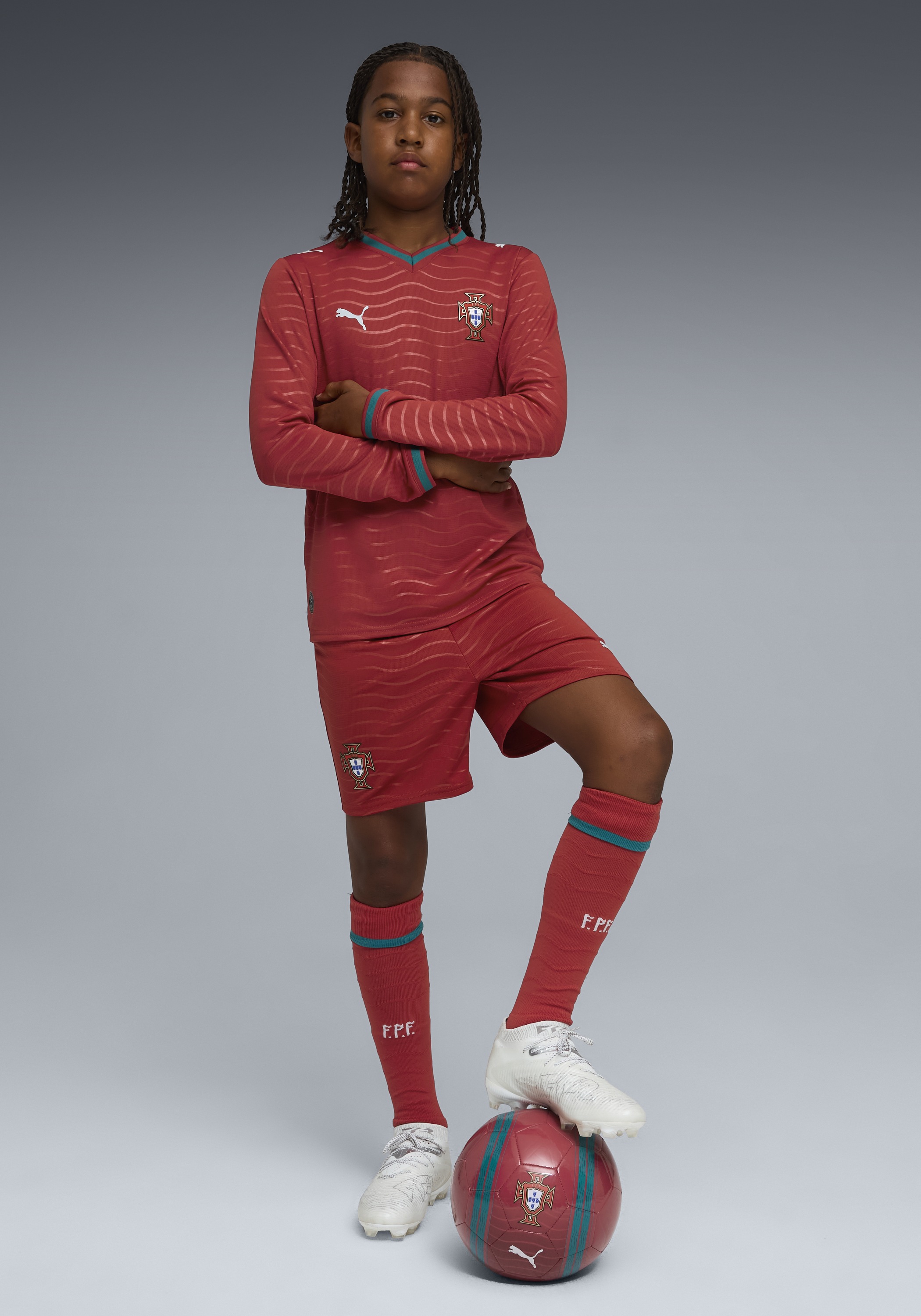 PUMA Trainingsshorts »FPF SHORTS REPLICA JR«  aus atmungsaktivem Material, mit DryCELL Technologie, Regular Fit