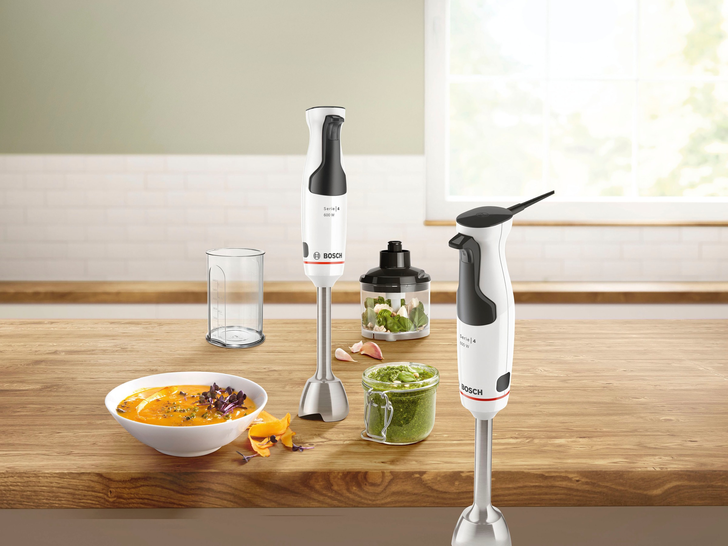 BOSCH Stabmixer "ErgoMaster Serie 4 MSM4W220, 4 Klingen, Zerkleinerer, Becher, weiß" 600 W Mixfuß Edelstahl, großer Bedienhebel, Keramikkupplung, Made in Europe