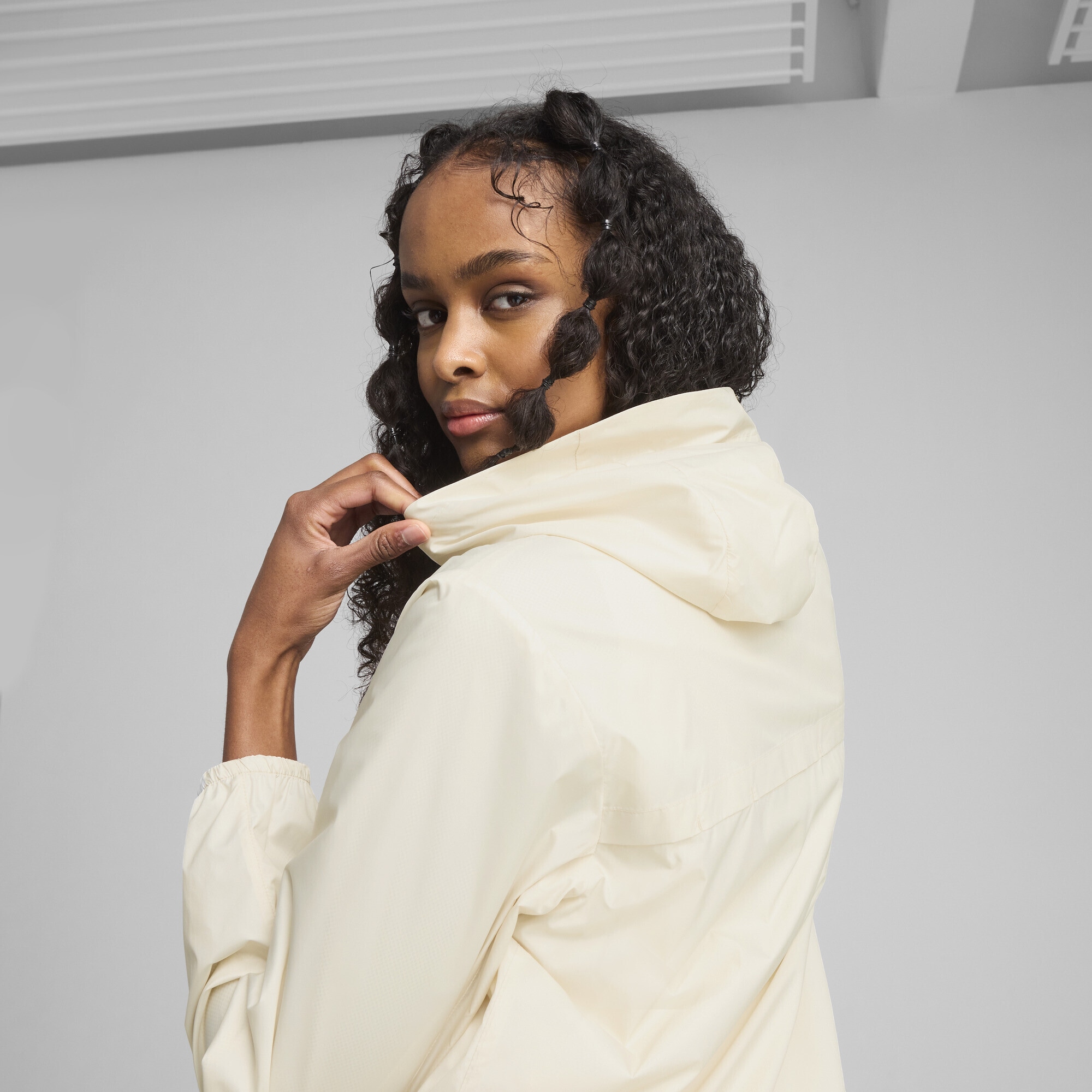 PUMA Windbreaker »Essentials Regular Windjacke Damen«