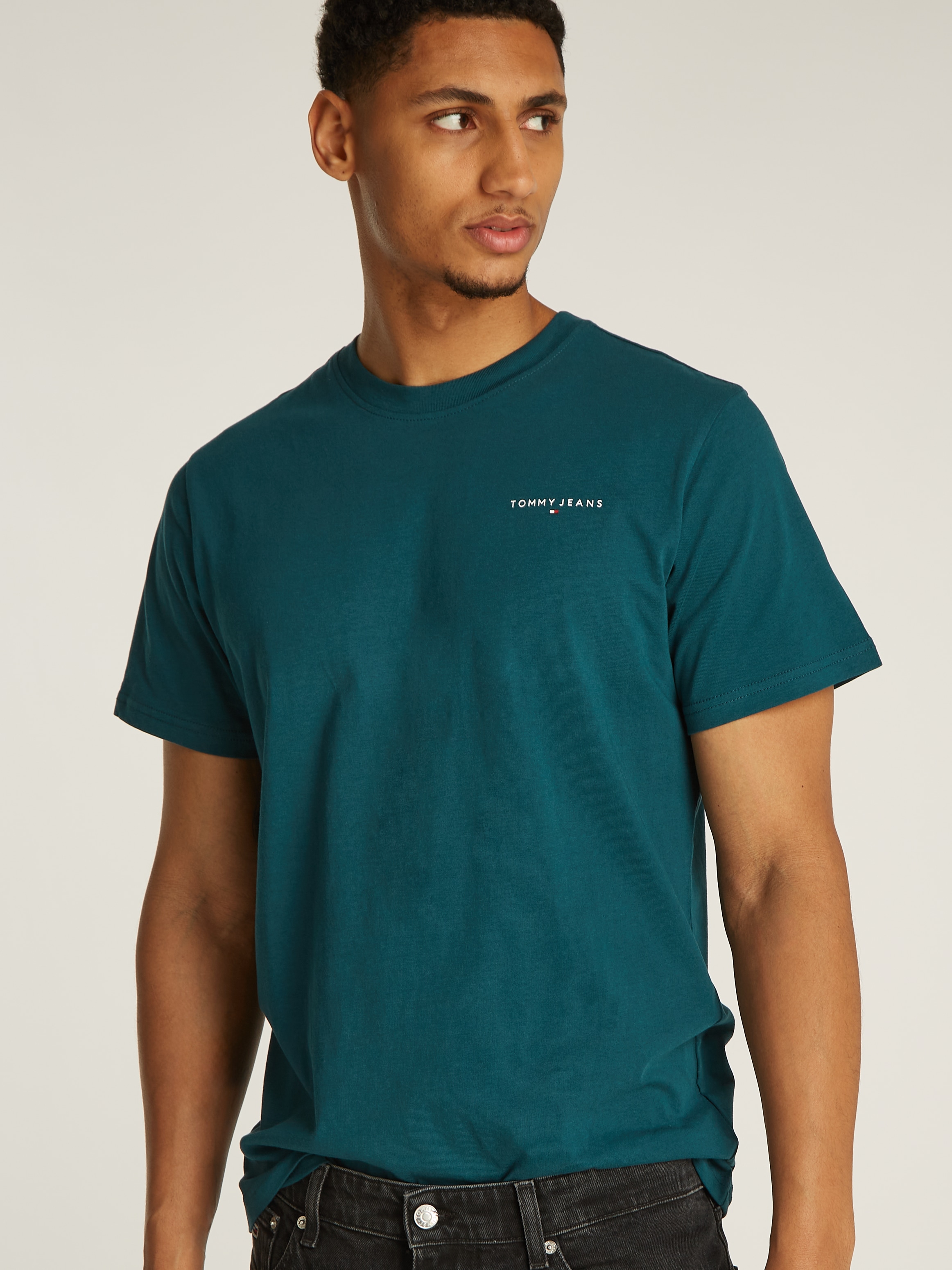 Tommy Jeans T-Shirt "TJM SLIM LINEAR CHEST TEE EXT", mit Logoschriftzug günstig online kaufen