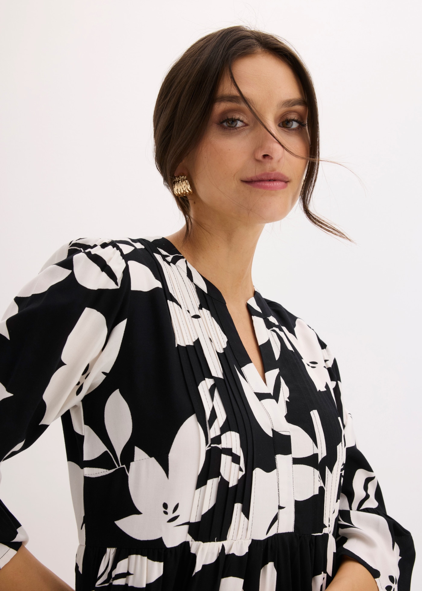 bonprix Maxikleid »Maxikleid aus fließender Viskose« für modischen Auftritt, aus Viskose, A-Linie, 3/4-Ärmel