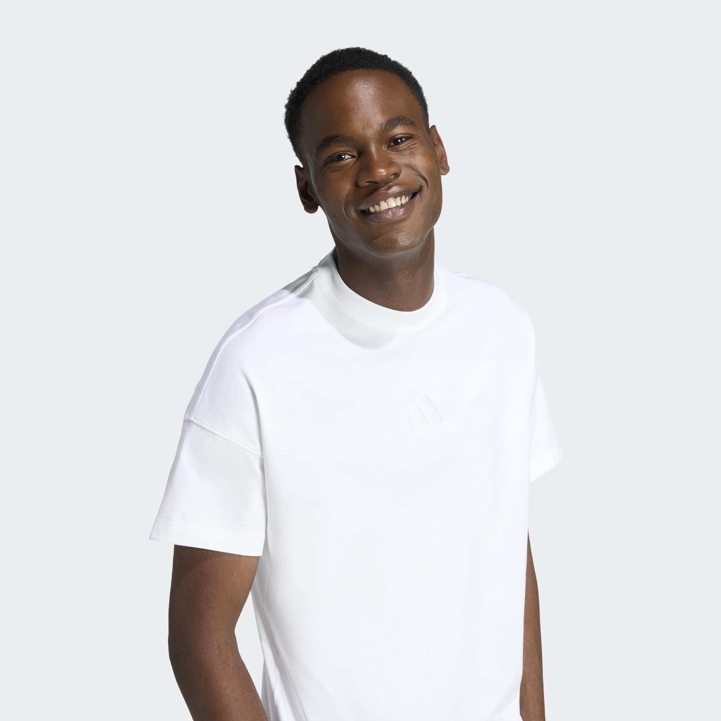 adidas Sportswear T-Shirt »M A SZN T« sportlicher Stil, Kurzarm, ohne Verschluss, aus Baumwolle