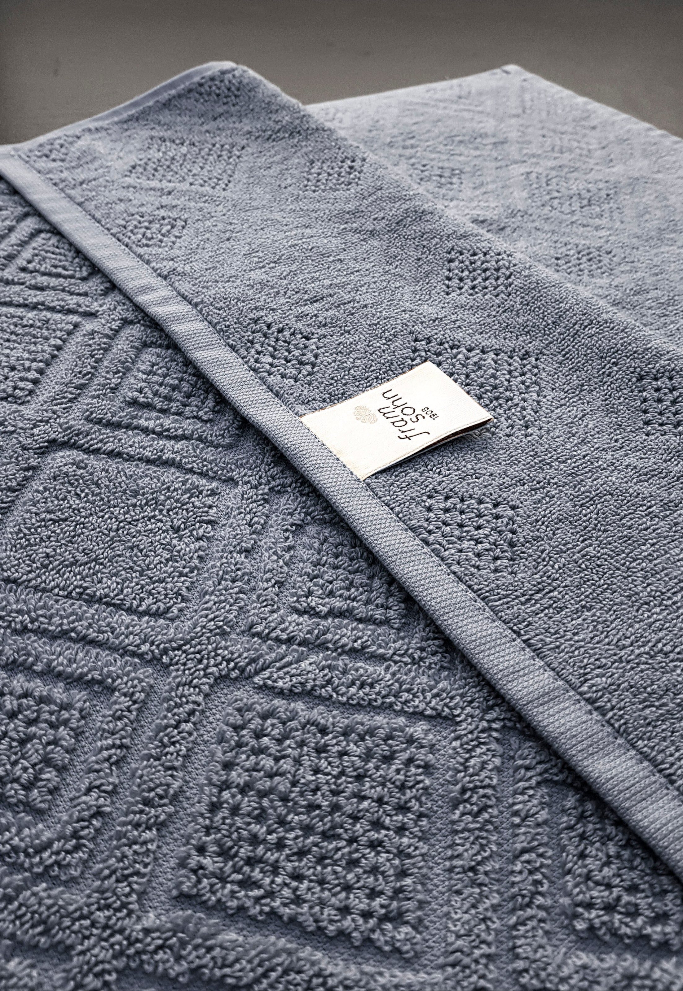 framsohn frottier Badetuch »Mosaik Duschtuch«, (Packung, 1 St., Badetuch 75 x 150 cm), gemustert, fein gewalkter Feinzwirn, hergestellt in Österreich
